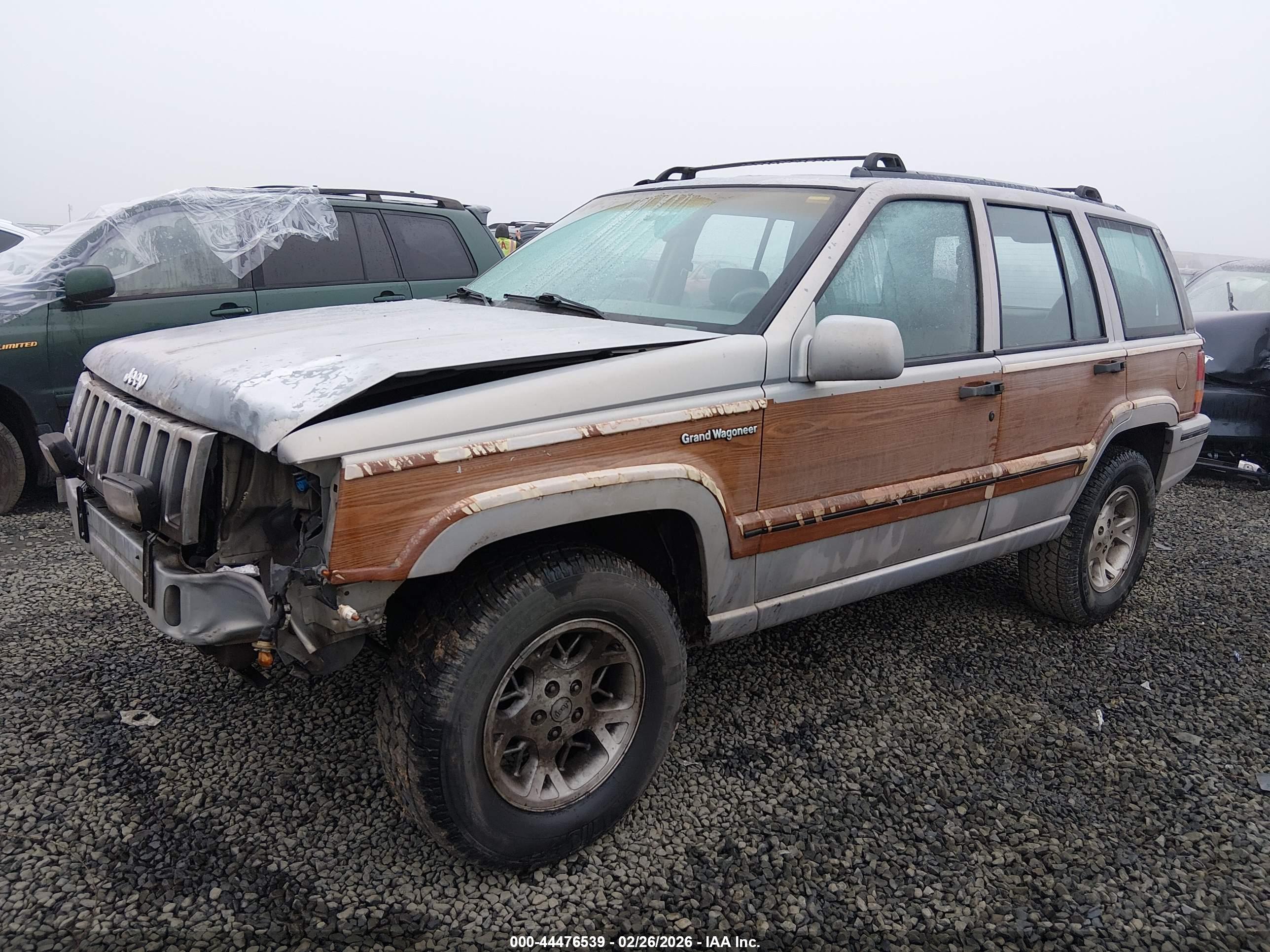 JEEP GRAND image 2