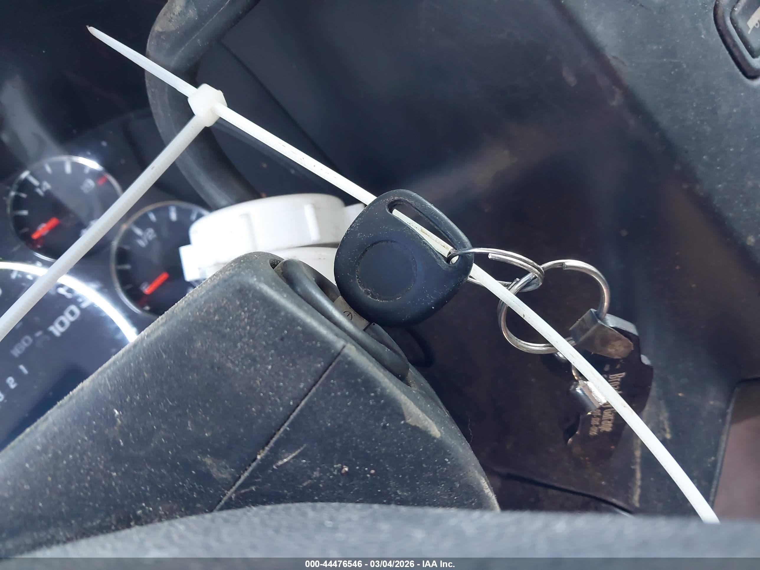 CHEVROLET EXPRESS image 11