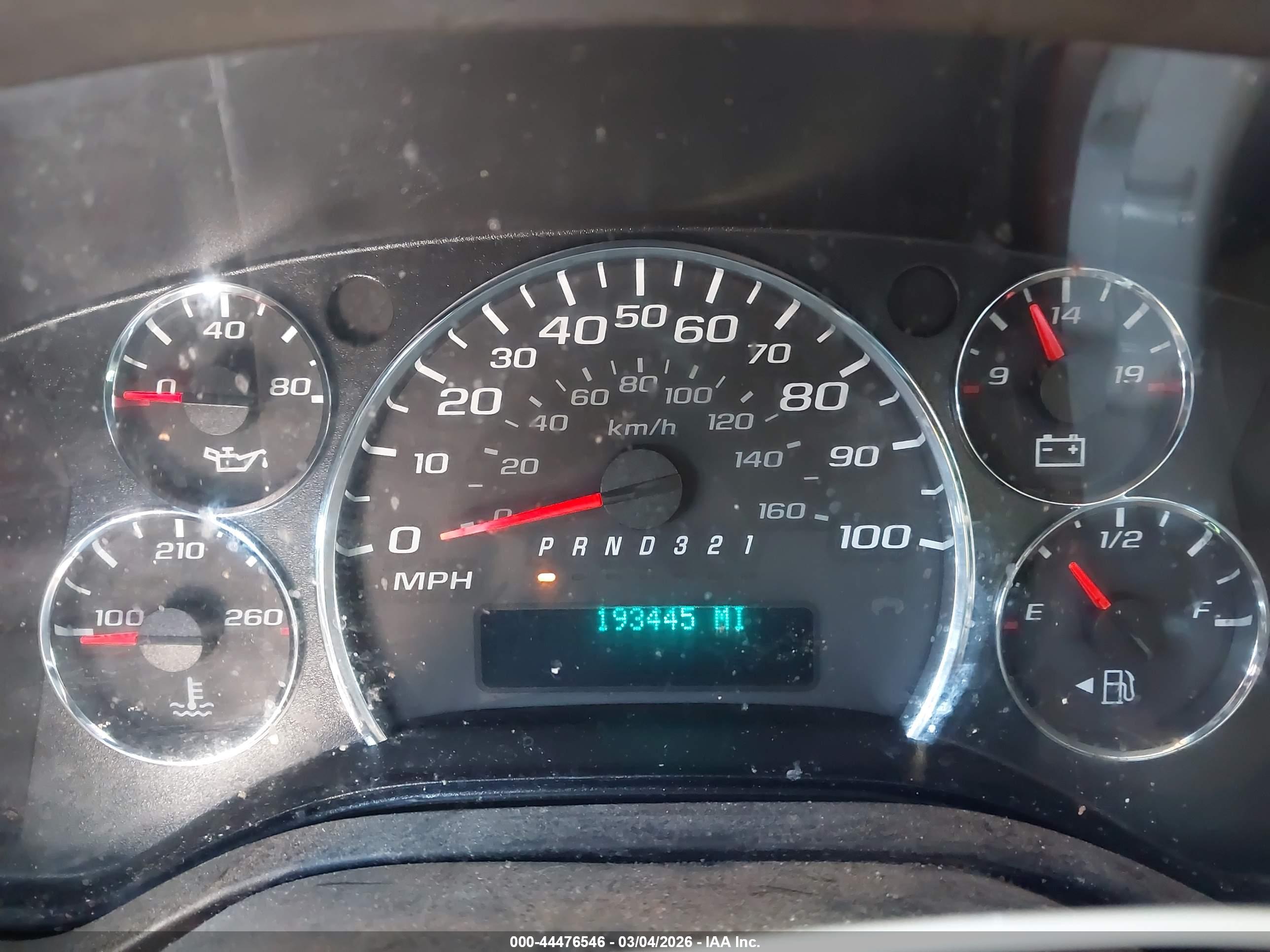 CHEVROLET EXPRESS image 7
