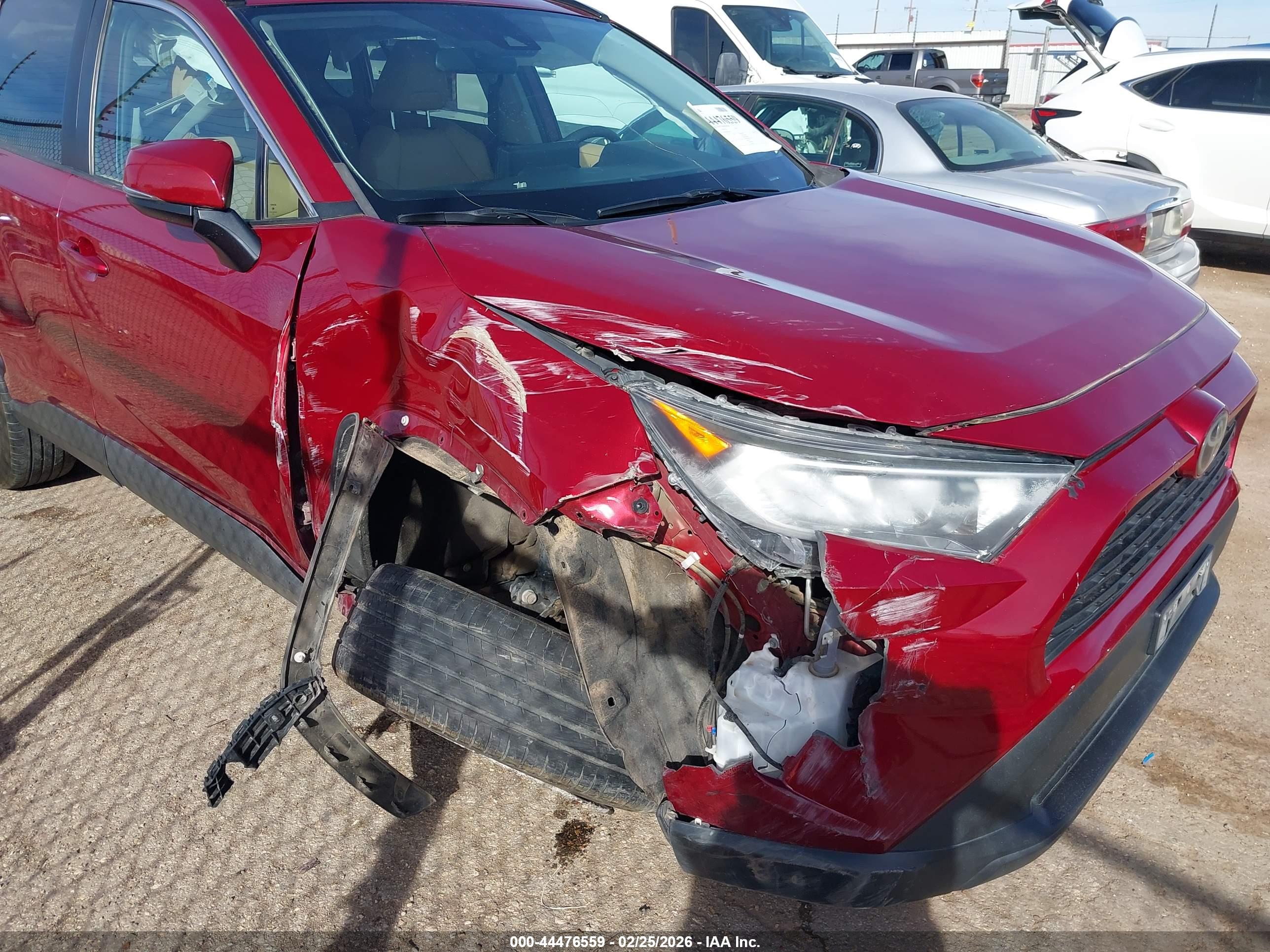 TOYOTA RAV4 image 6