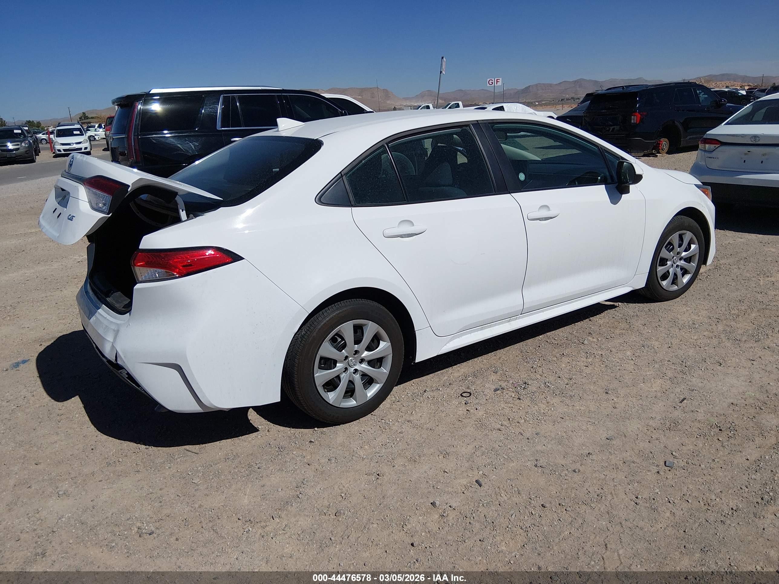 TOYOTA COROLLA image 4