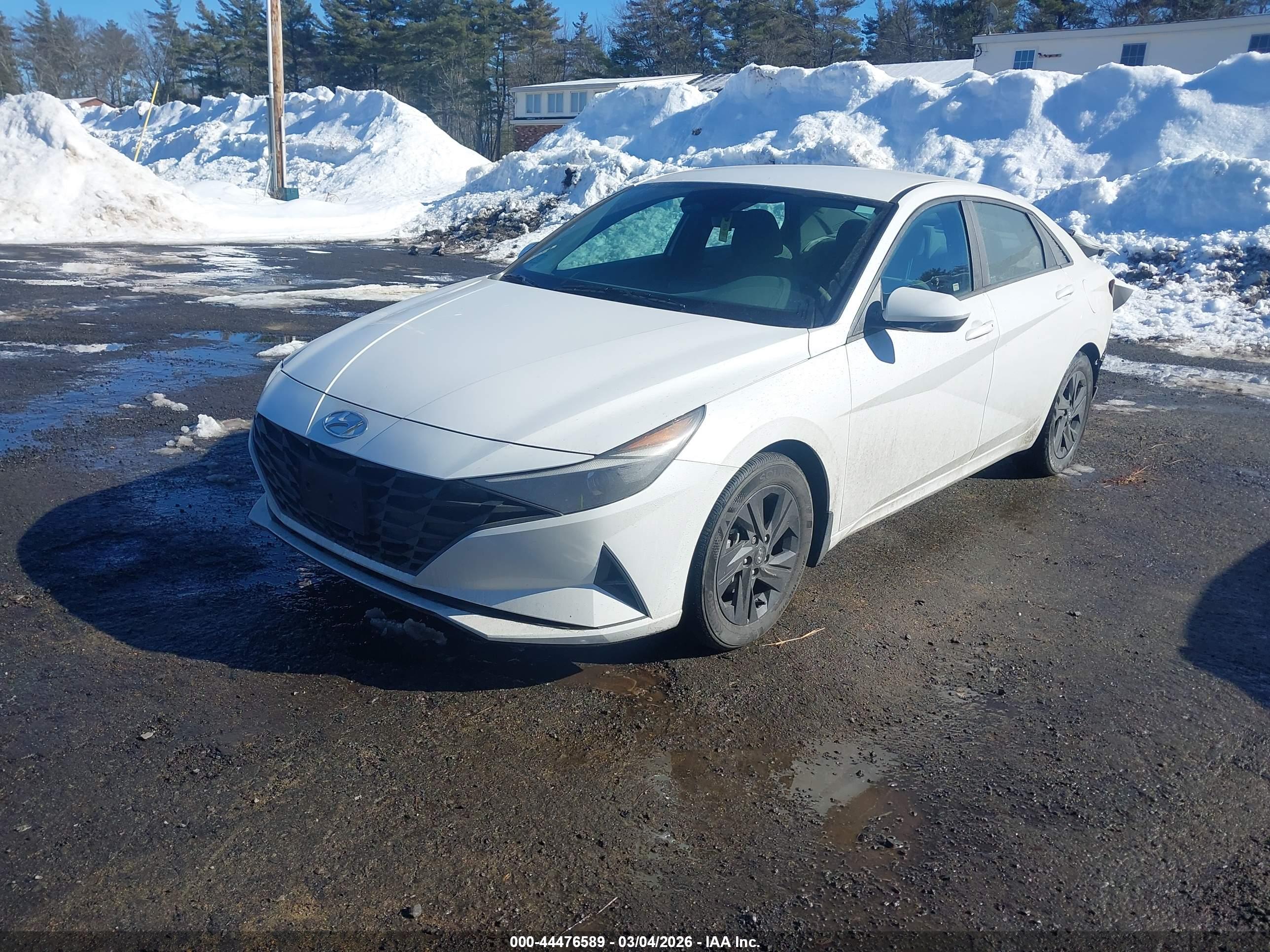 HYUNDAI ELANTRA image 2