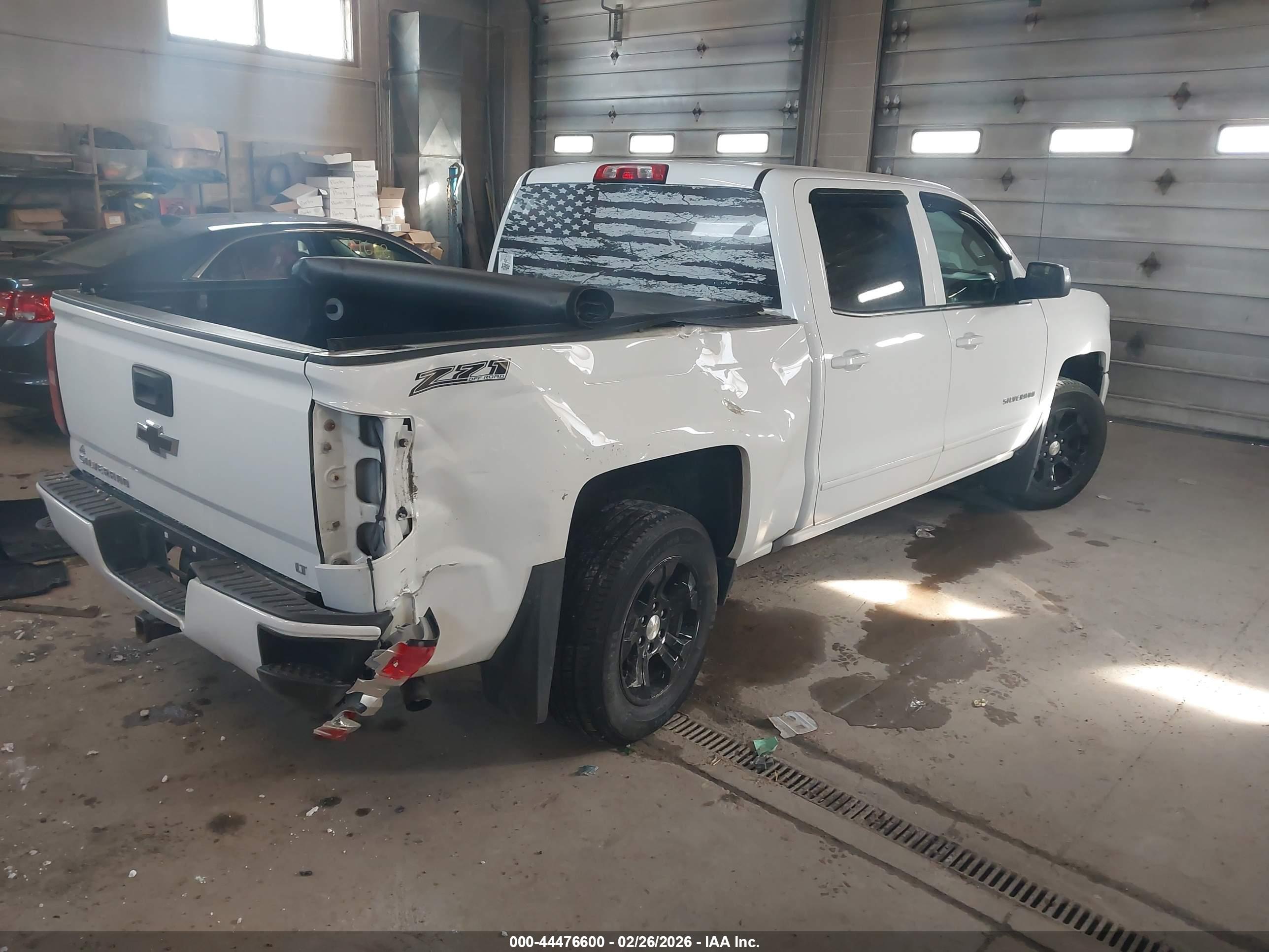 CHEVROLET SILVERADO image 4