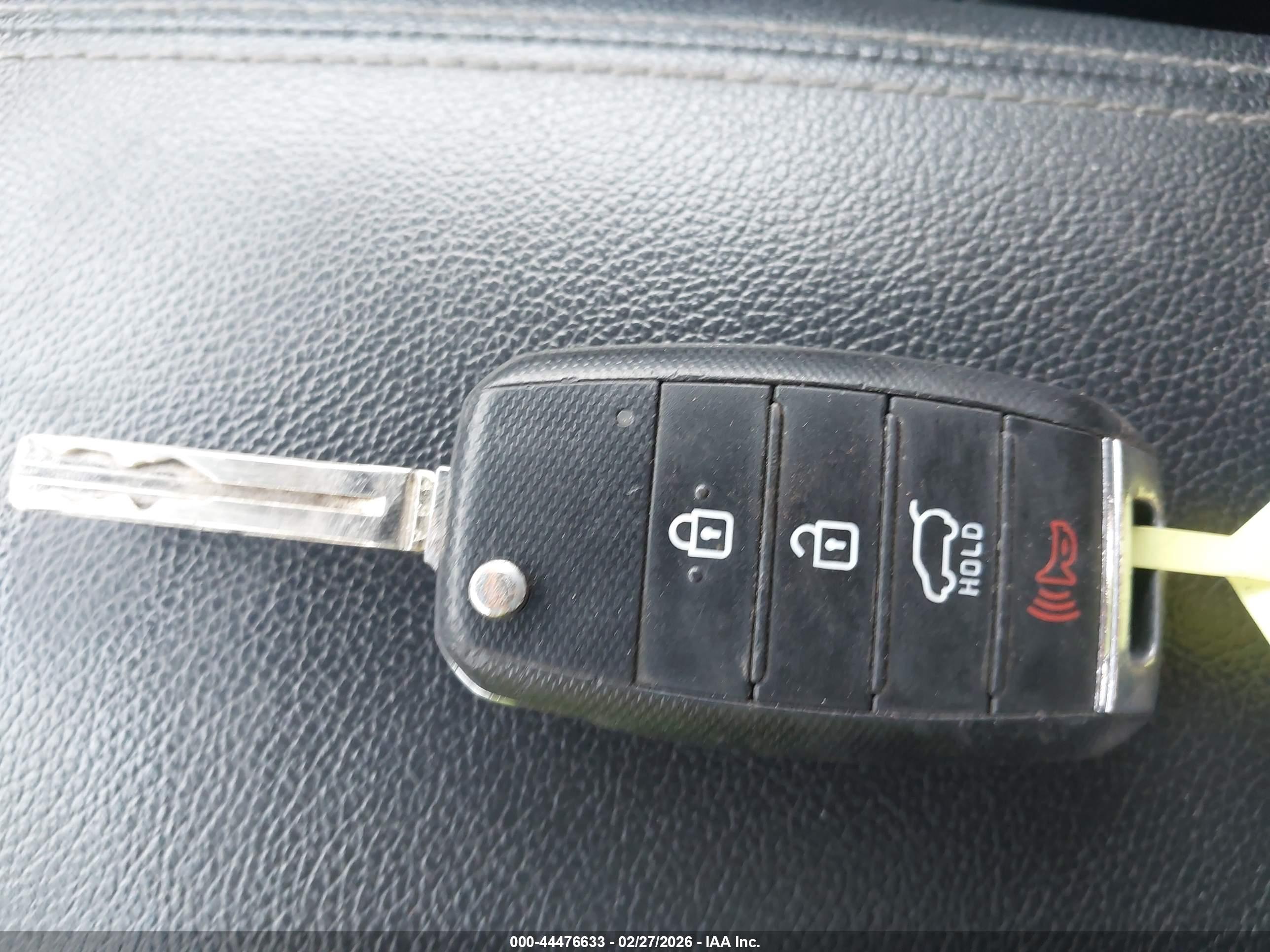 KIA SPORTAGE image 11