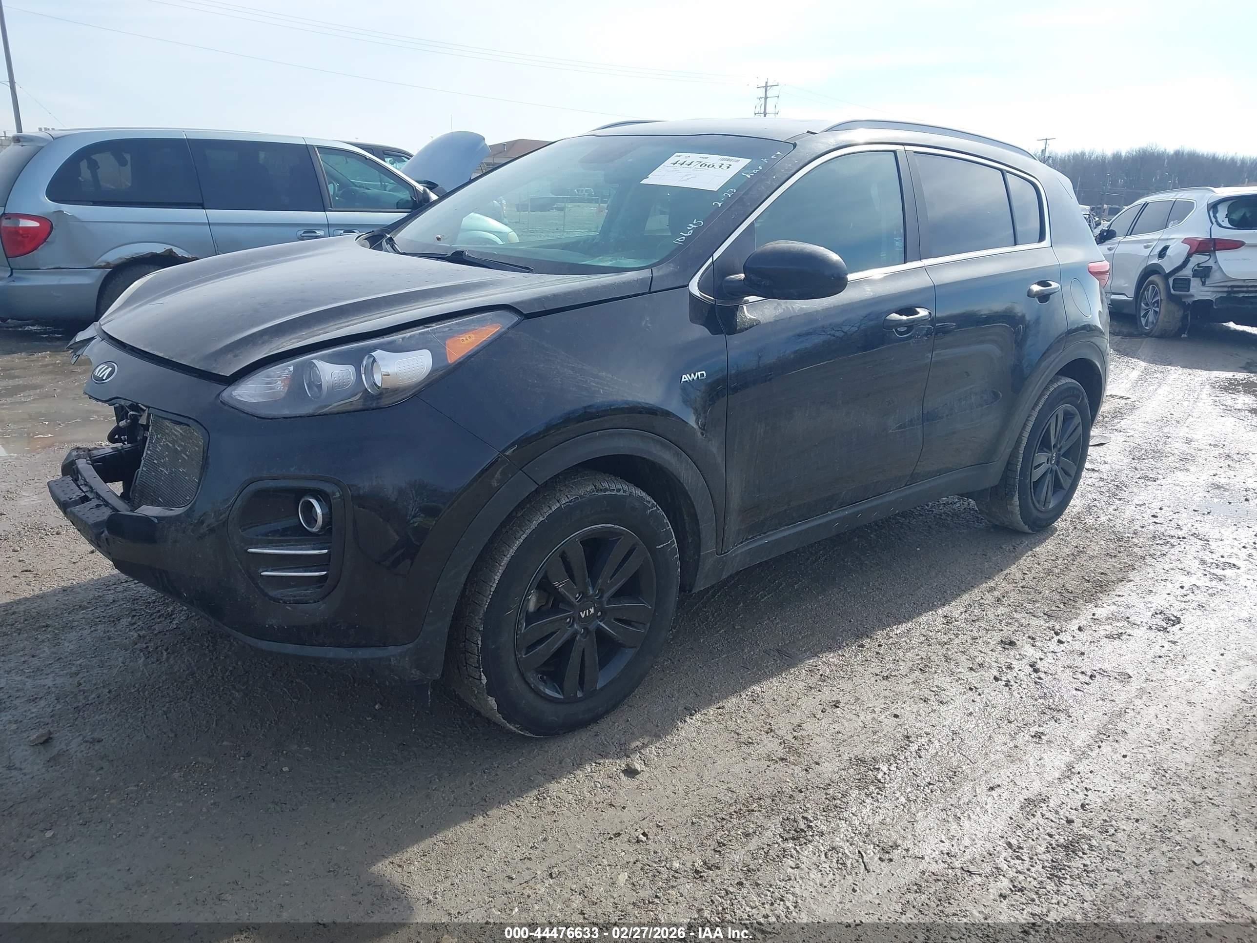 KIA SPORTAGE image 2