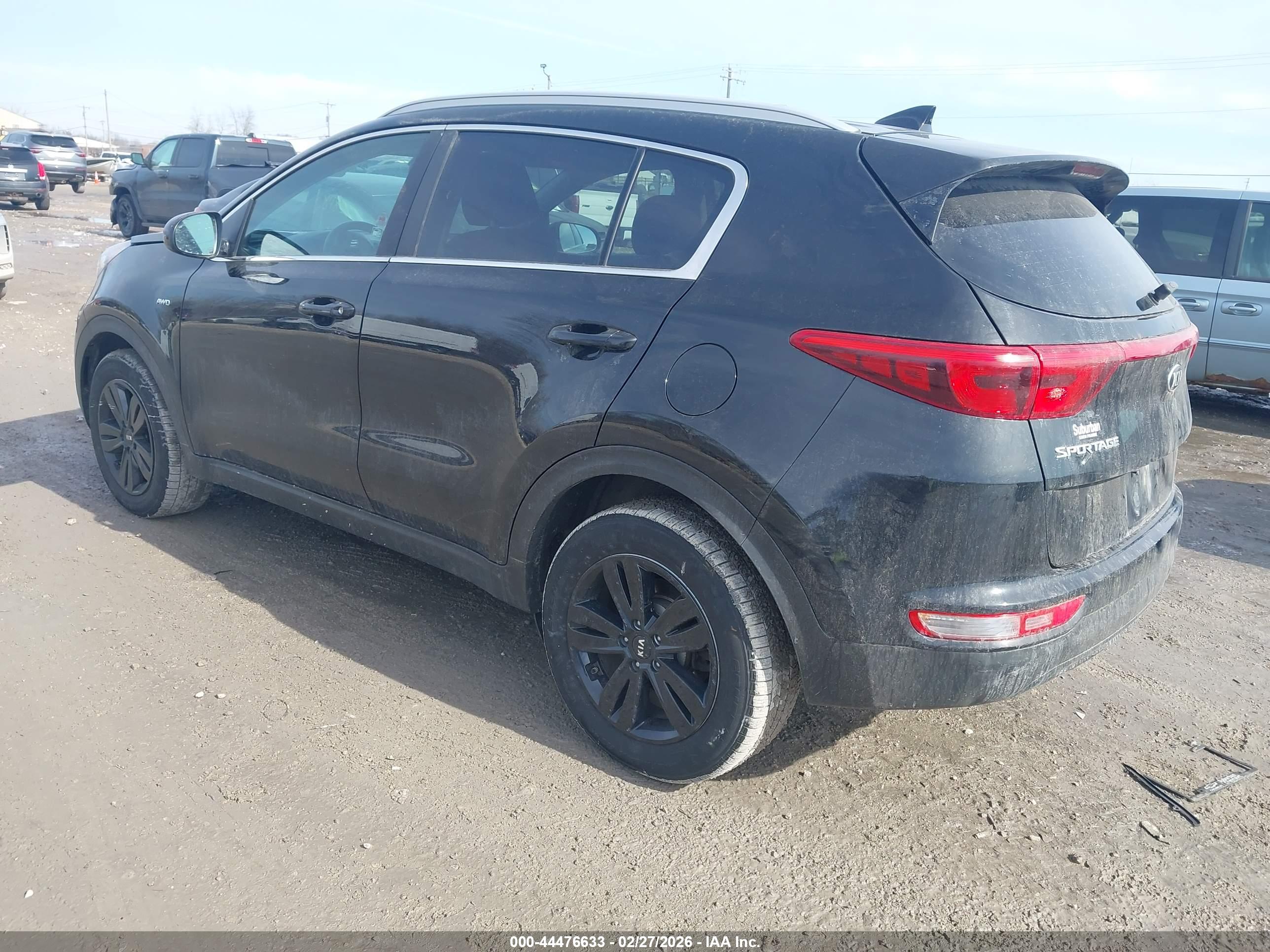 KIA SPORTAGE image 3