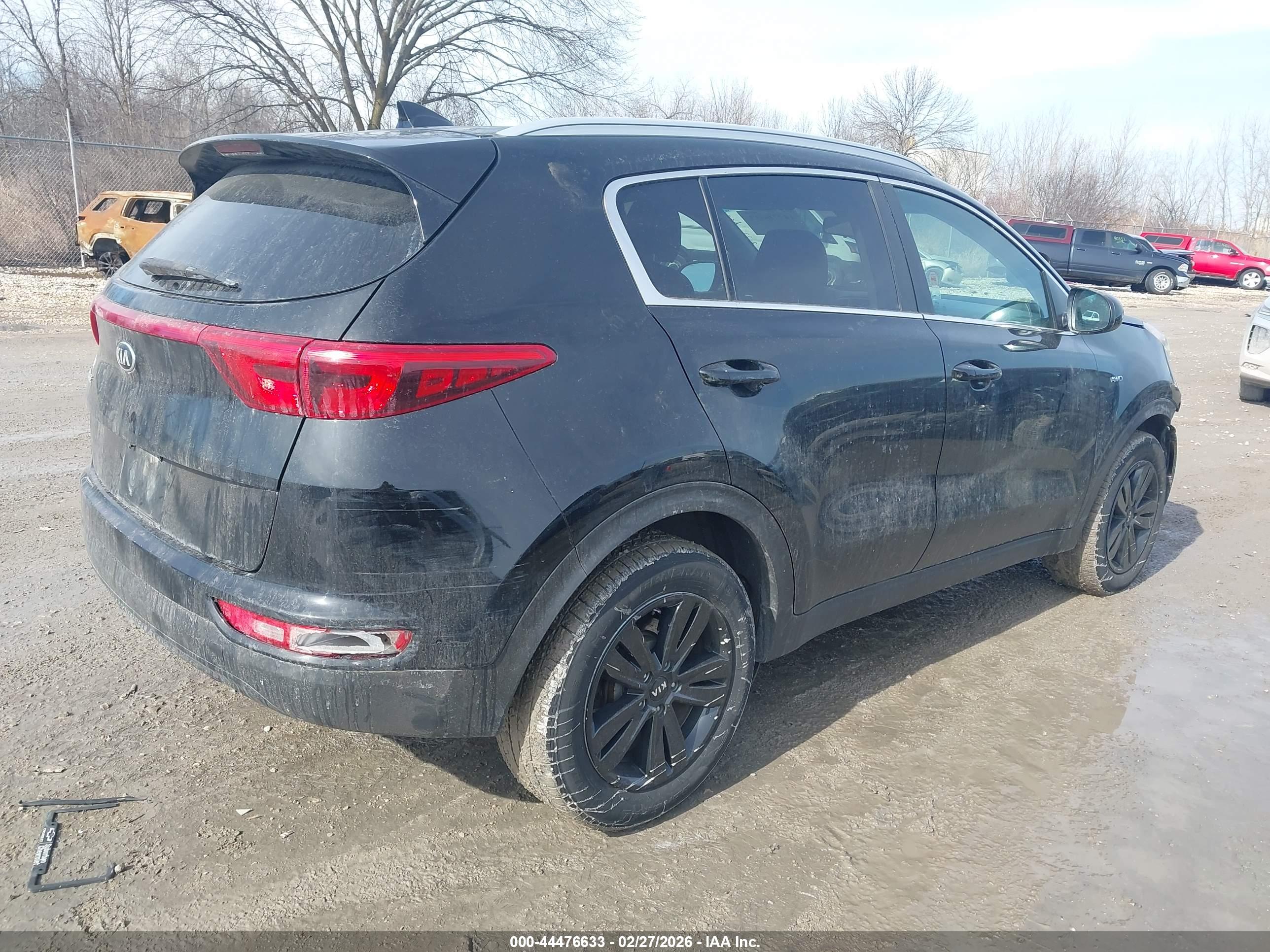 KIA SPORTAGE image 4