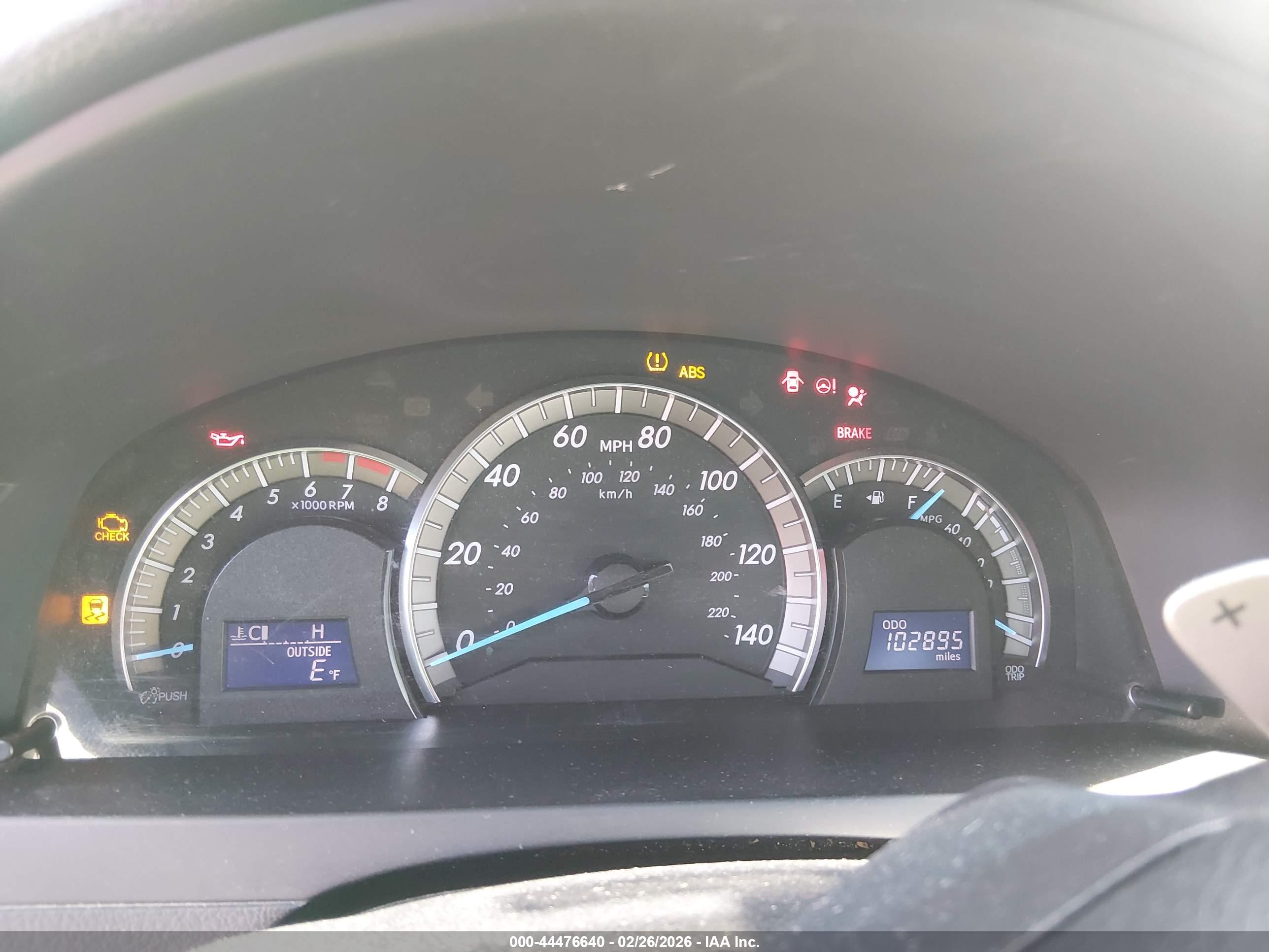 TOYOTA CAMRY image 7