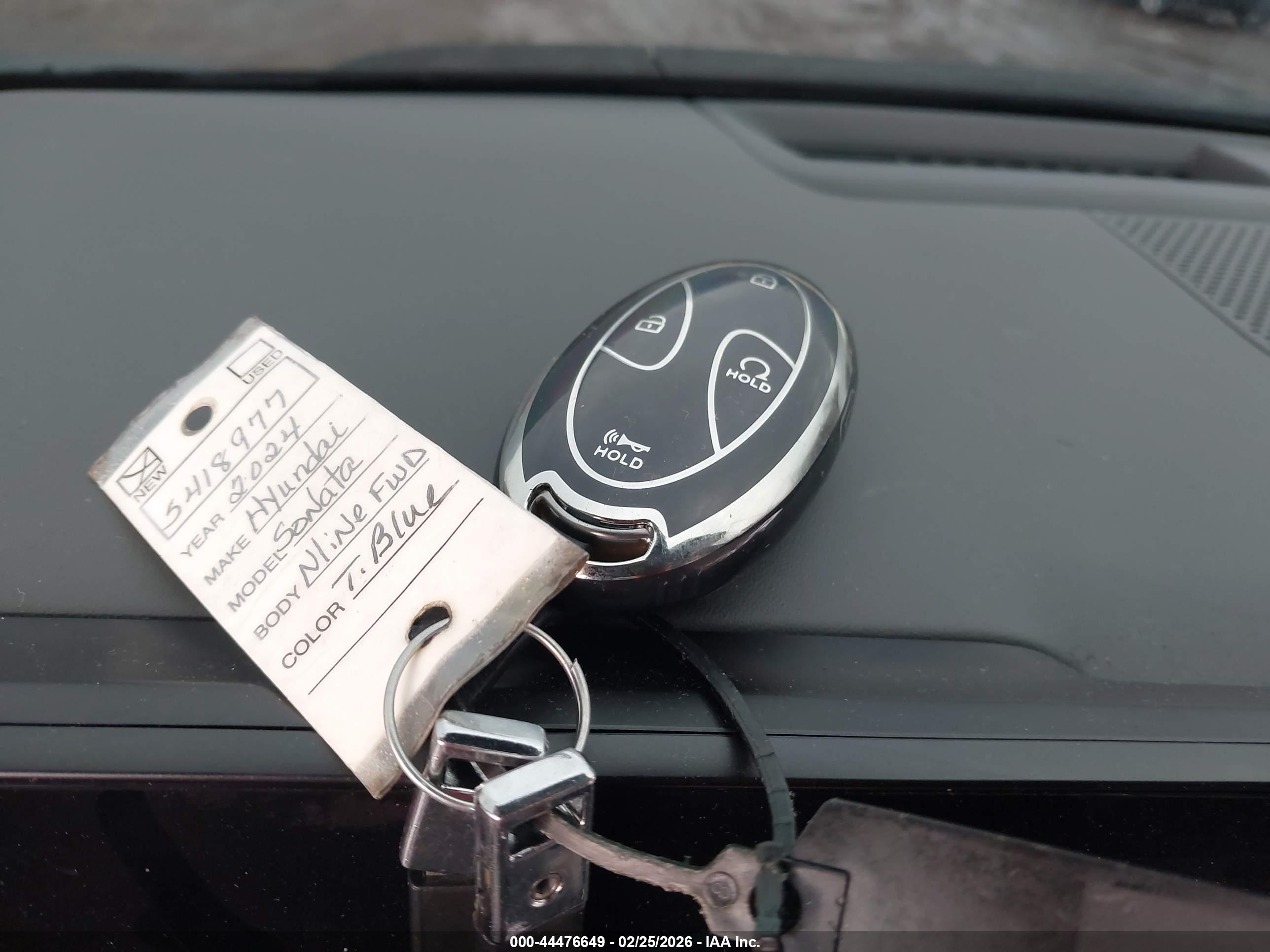 HYUNDAI SONATA image 11