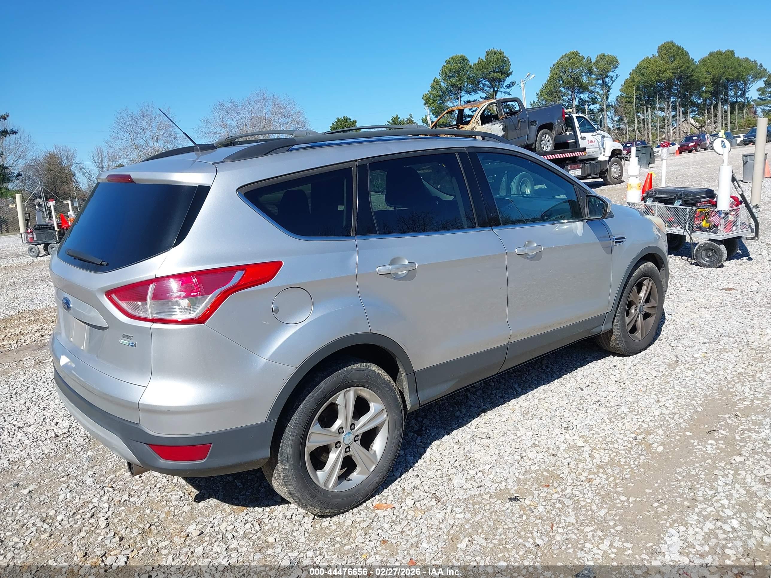 FORD ESCAPE image 4