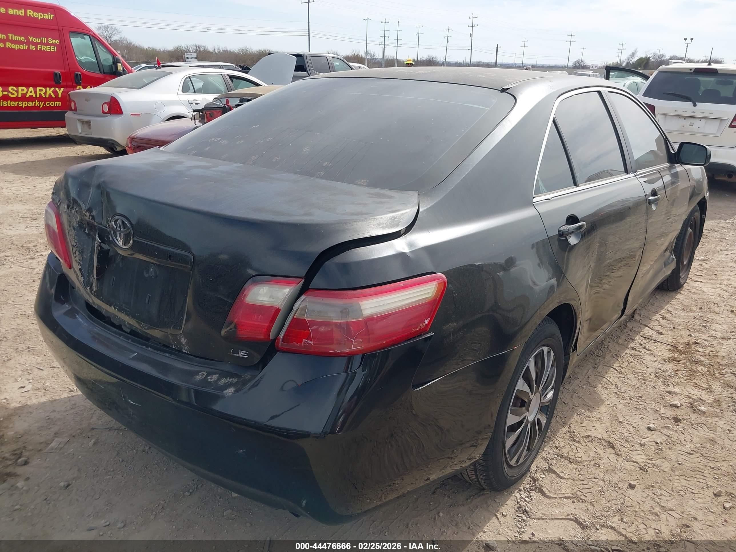 TOYOTA CAMRY image 4