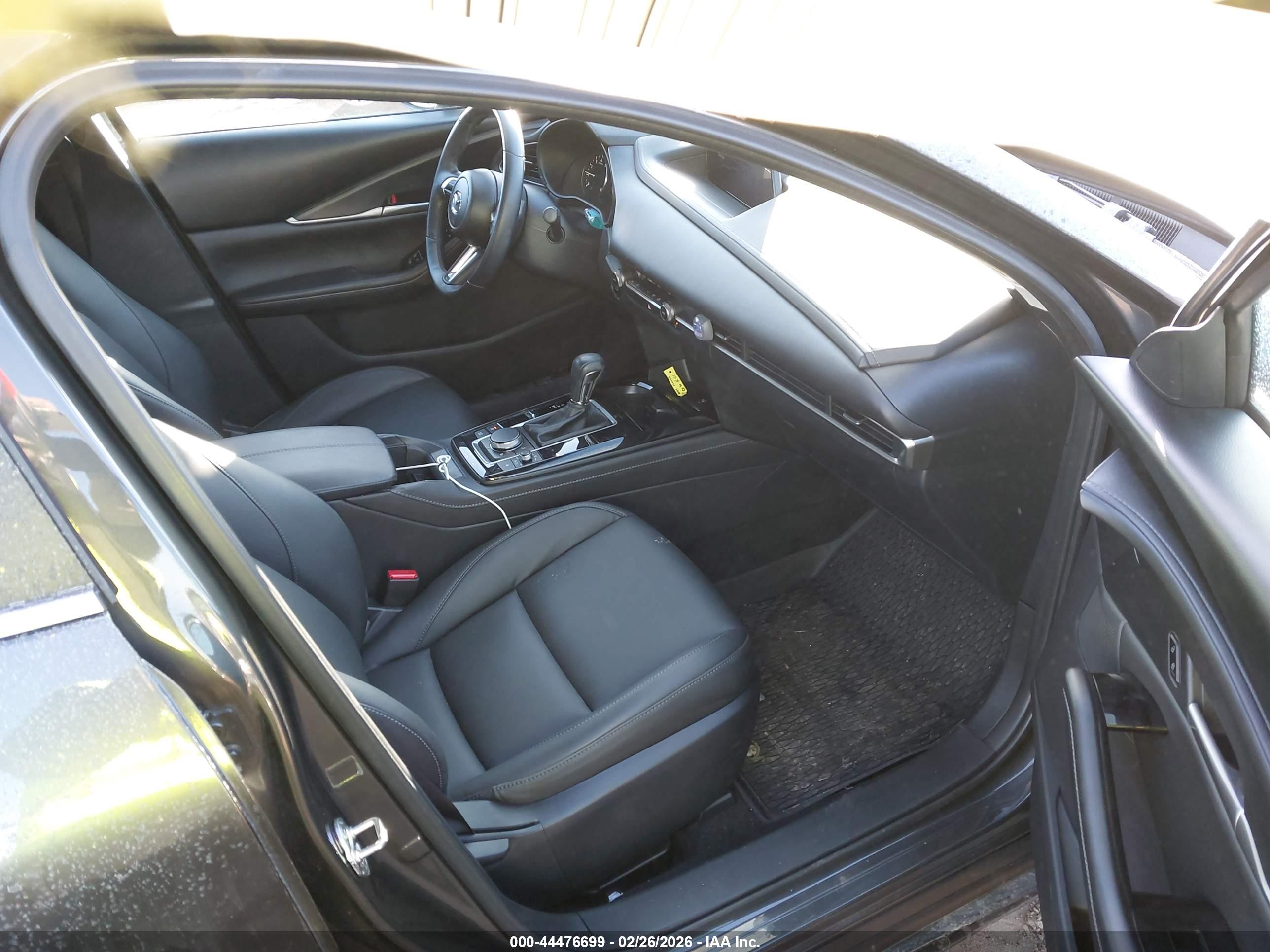 MAZDA CX-30 image 5