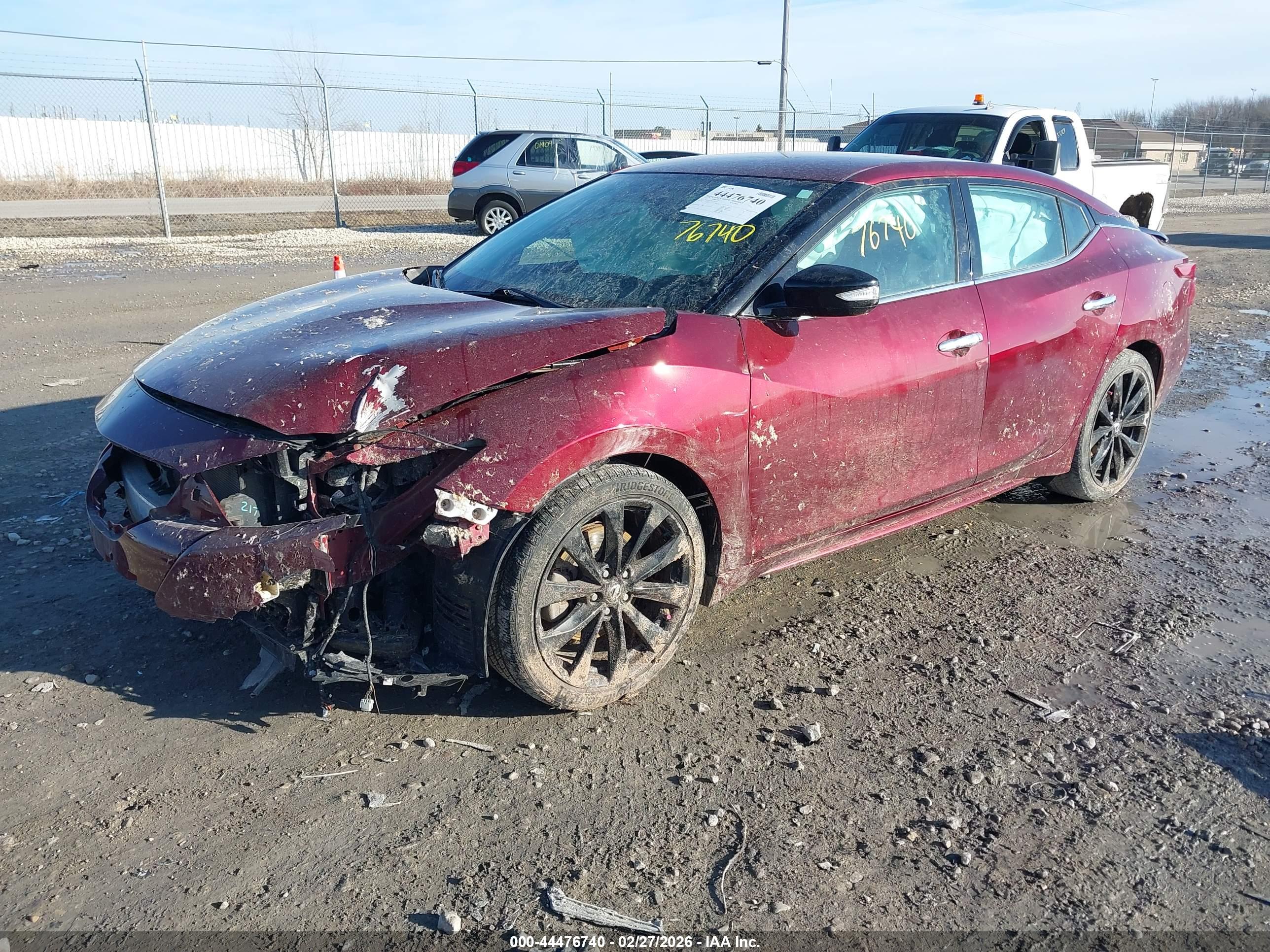 NISSAN MAXIMA image 2