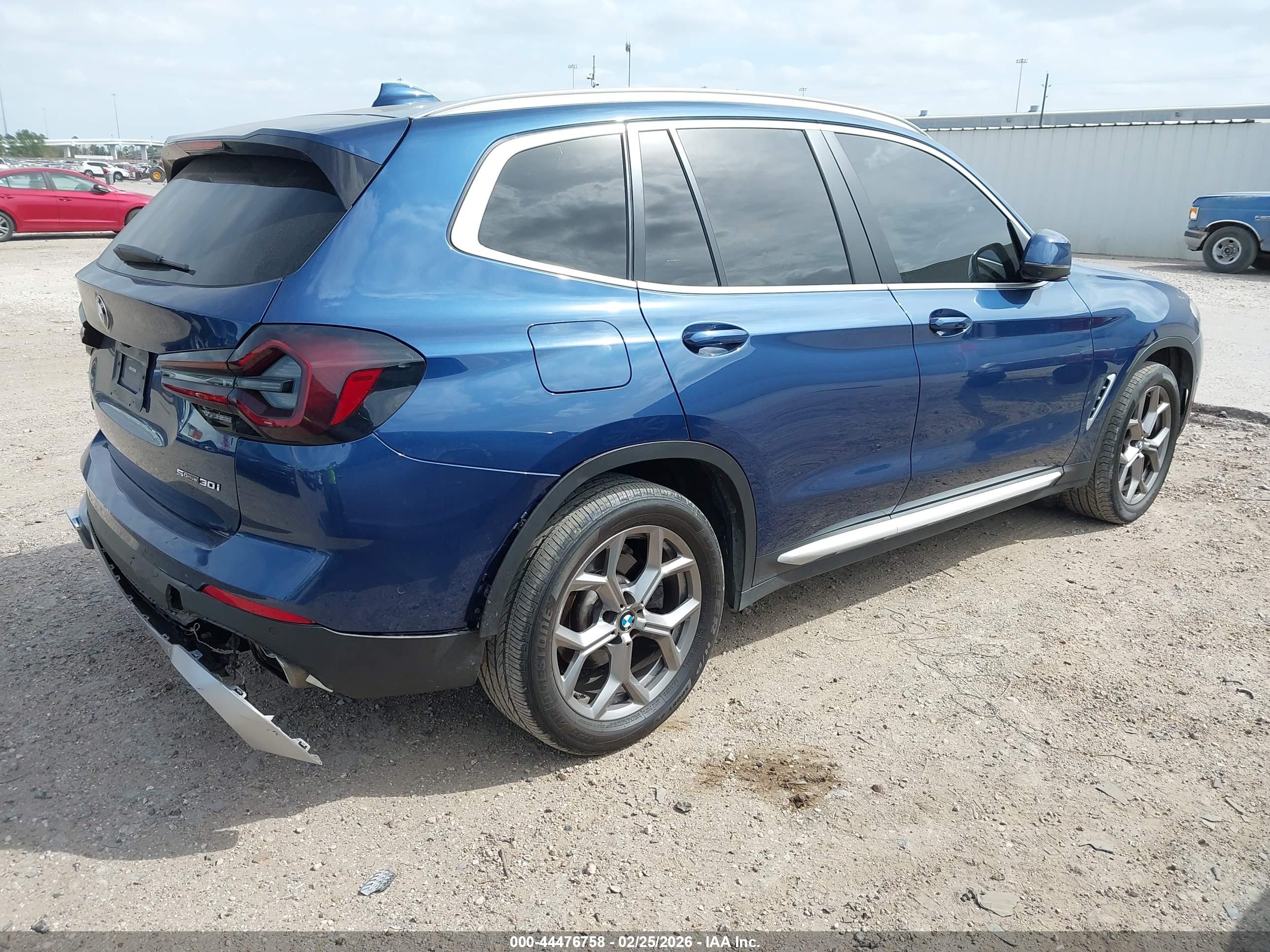 BMW X3 image 4