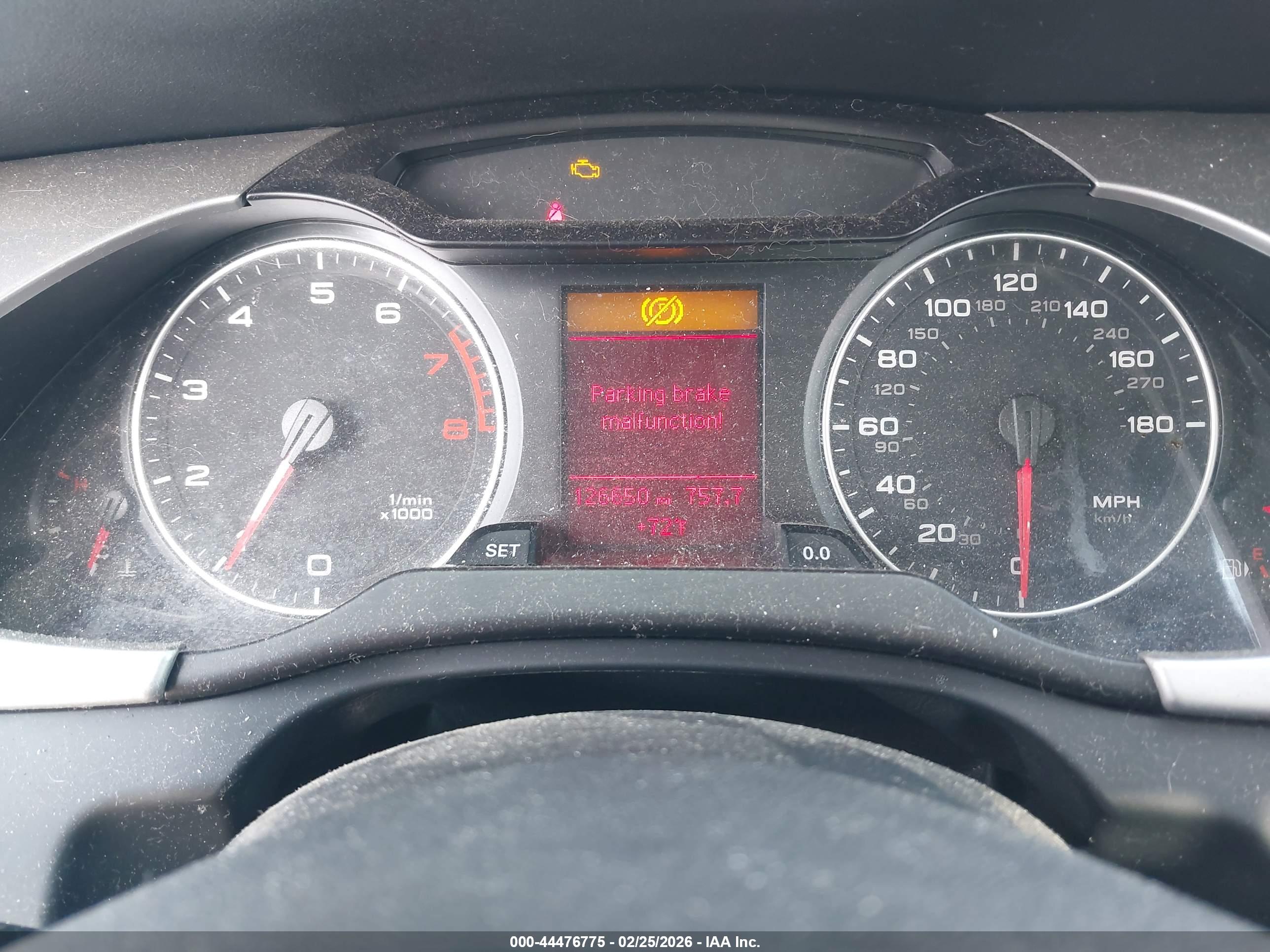 AUDI A4 image 7