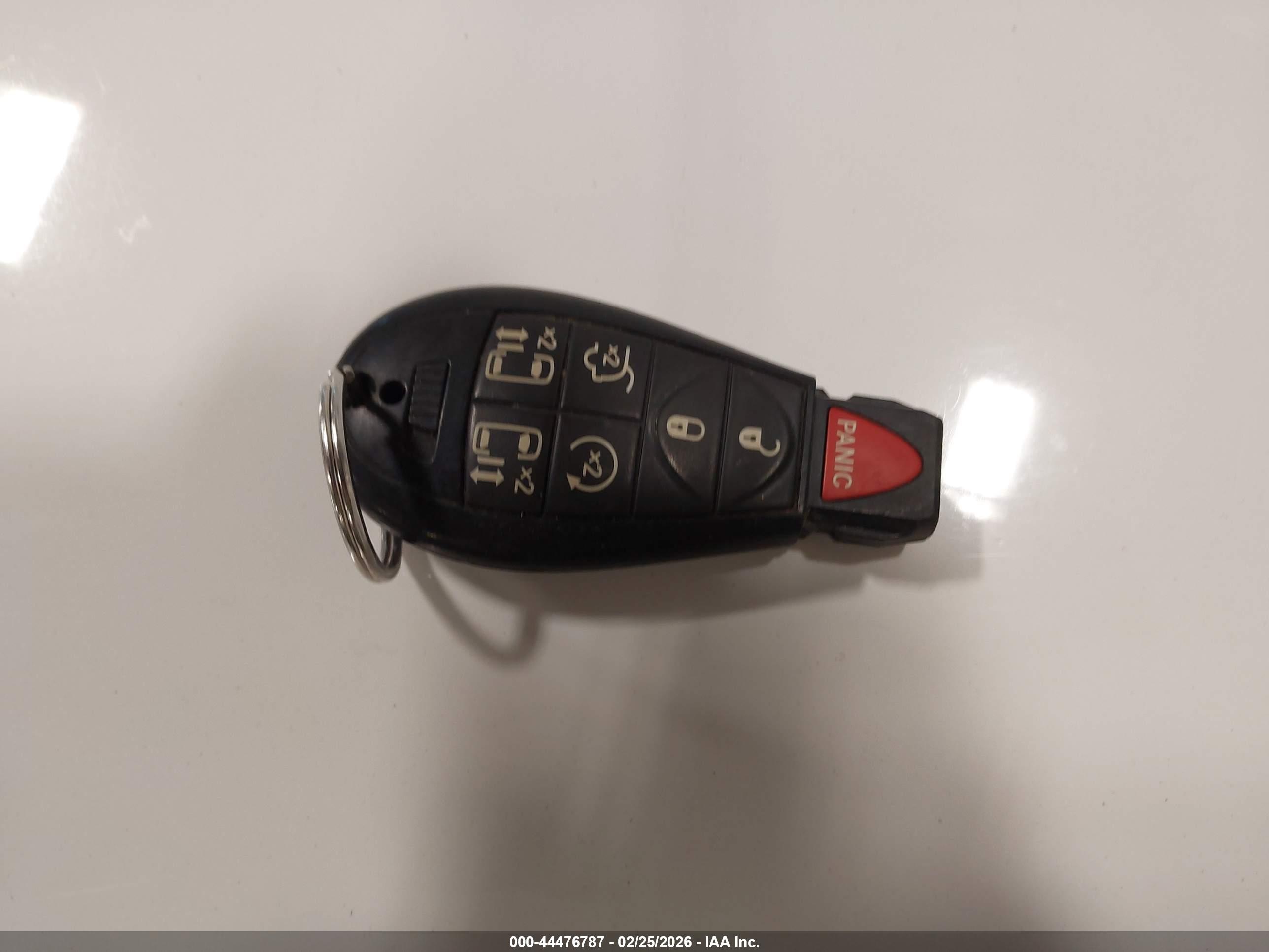 CHRYSLER TOWN image 11