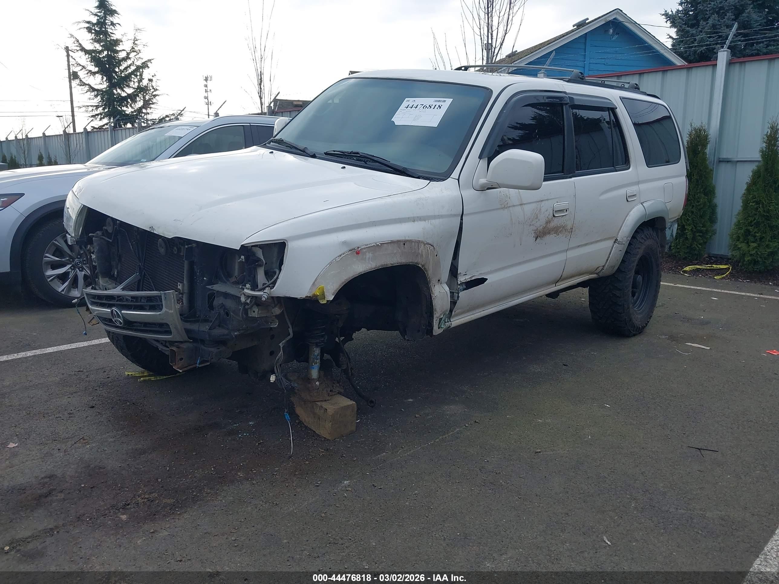 TOYOTA 4RUNNER image 2