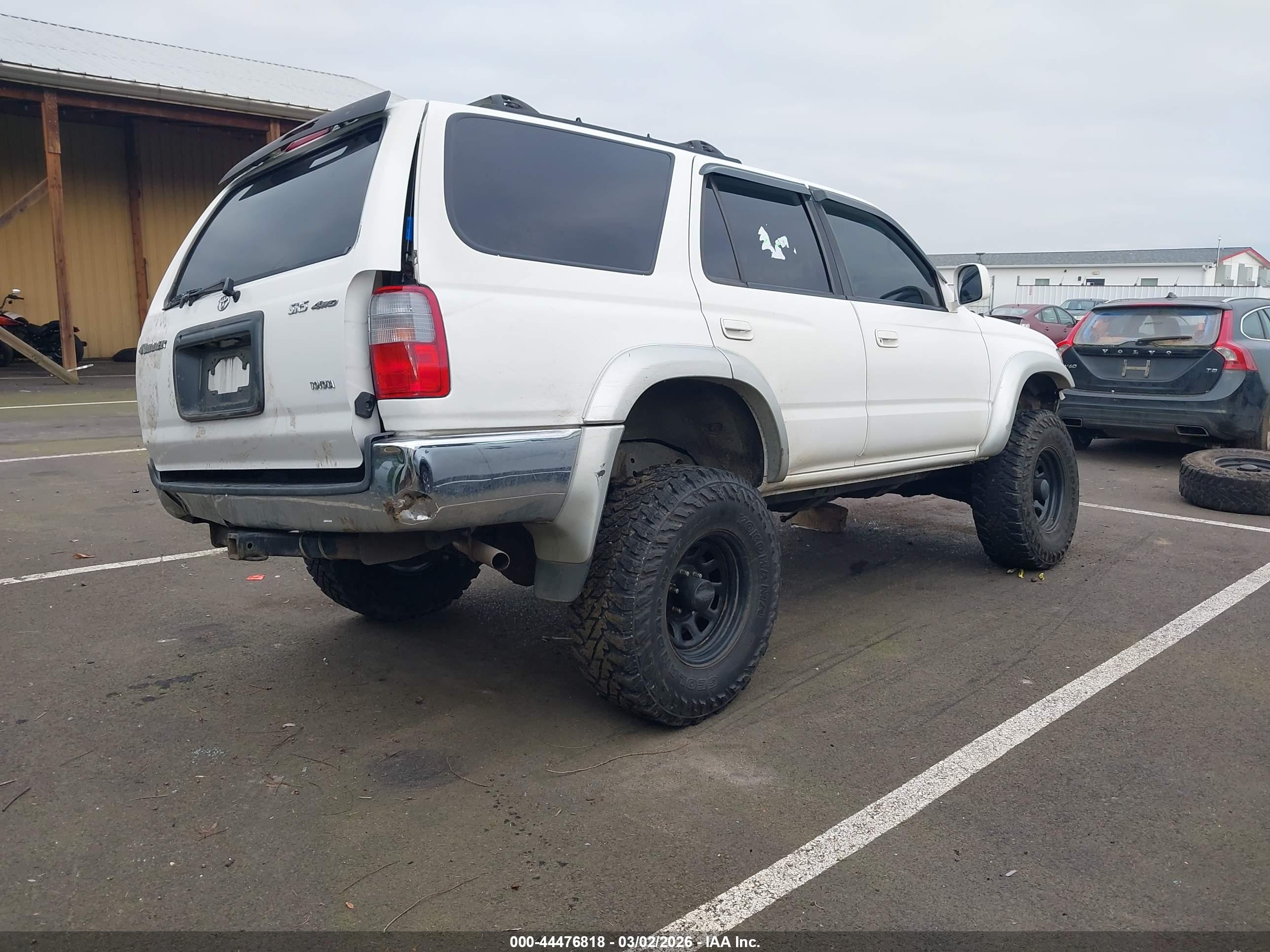 TOYOTA 4RUNNER image 4
