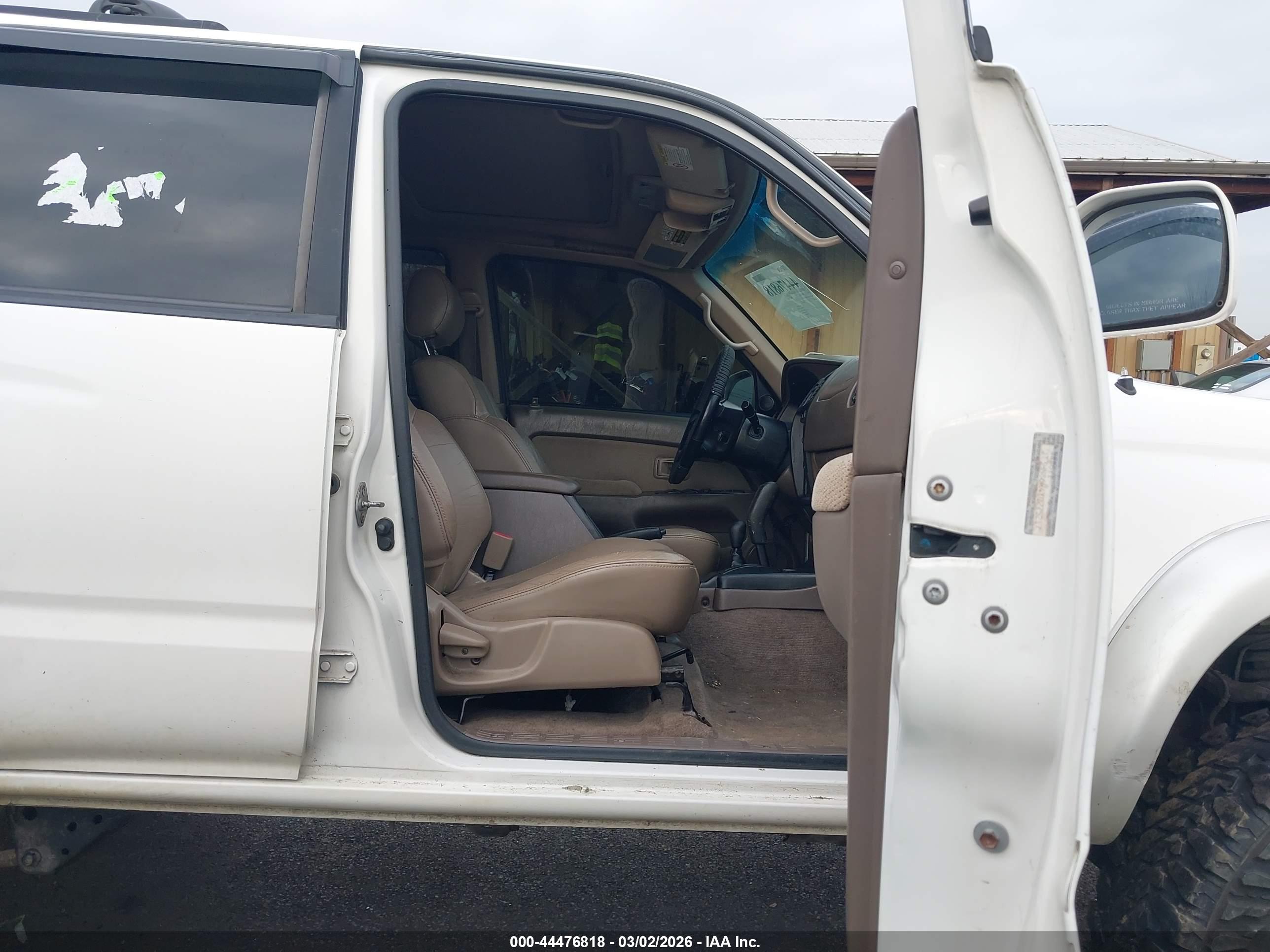 TOYOTA 4RUNNER image 5