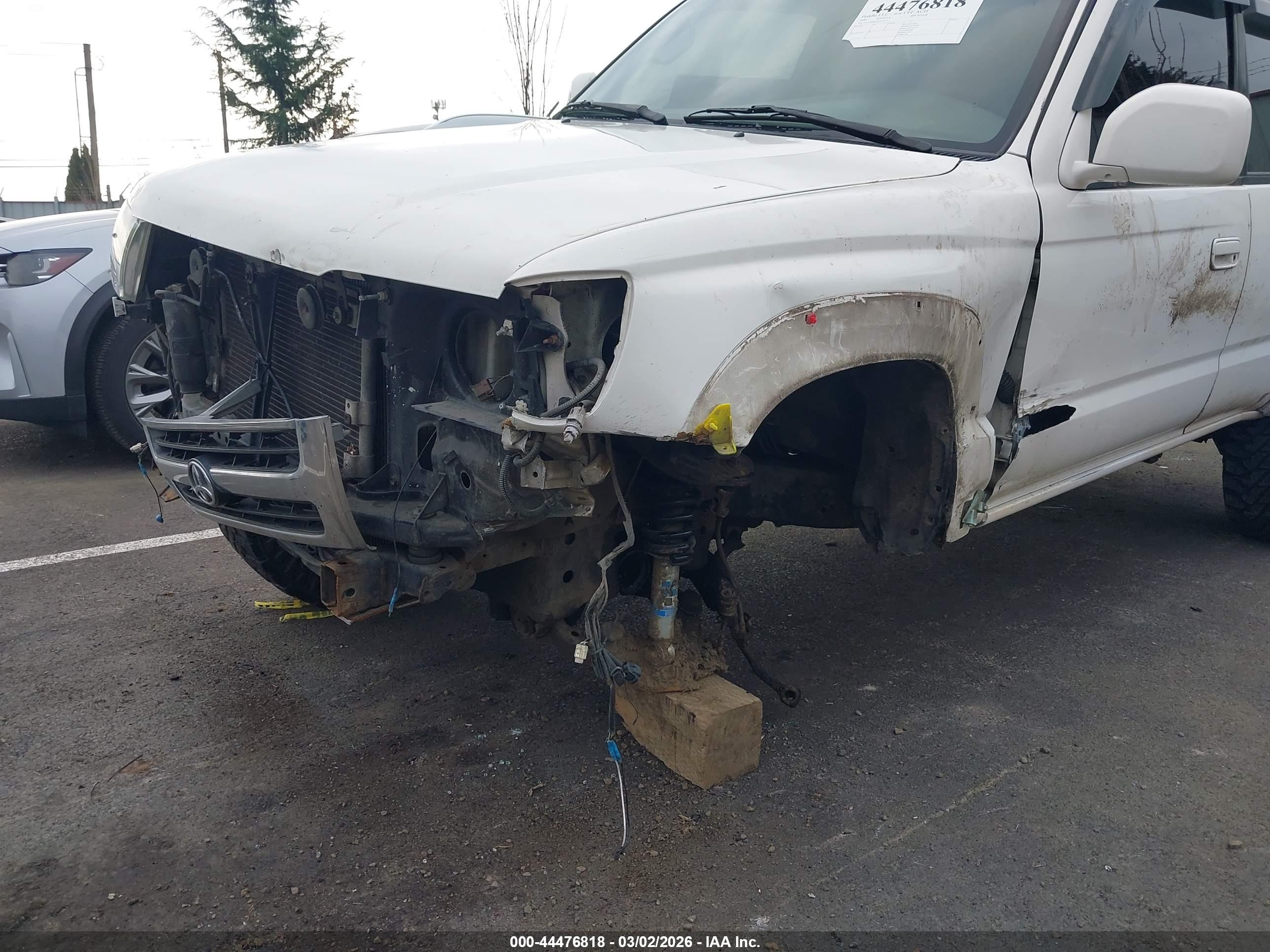 TOYOTA 4RUNNER image 6