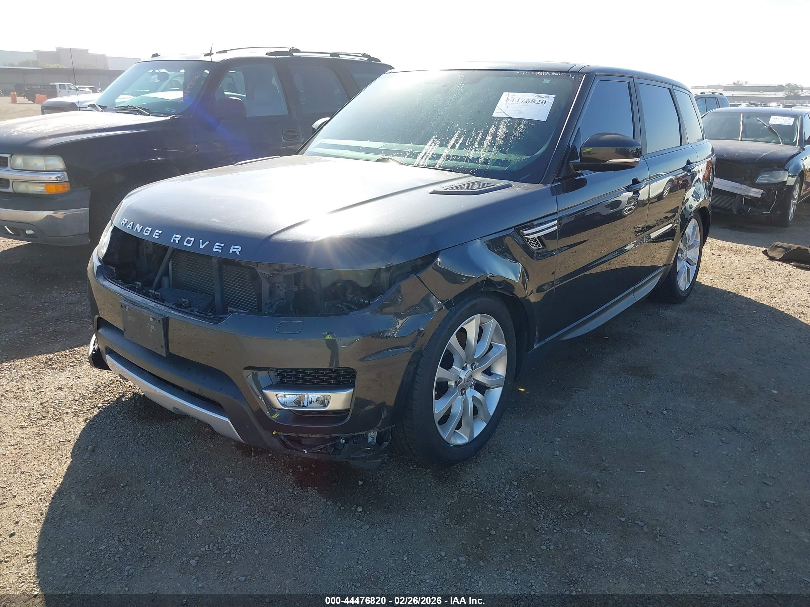 LAND ROVER image 2