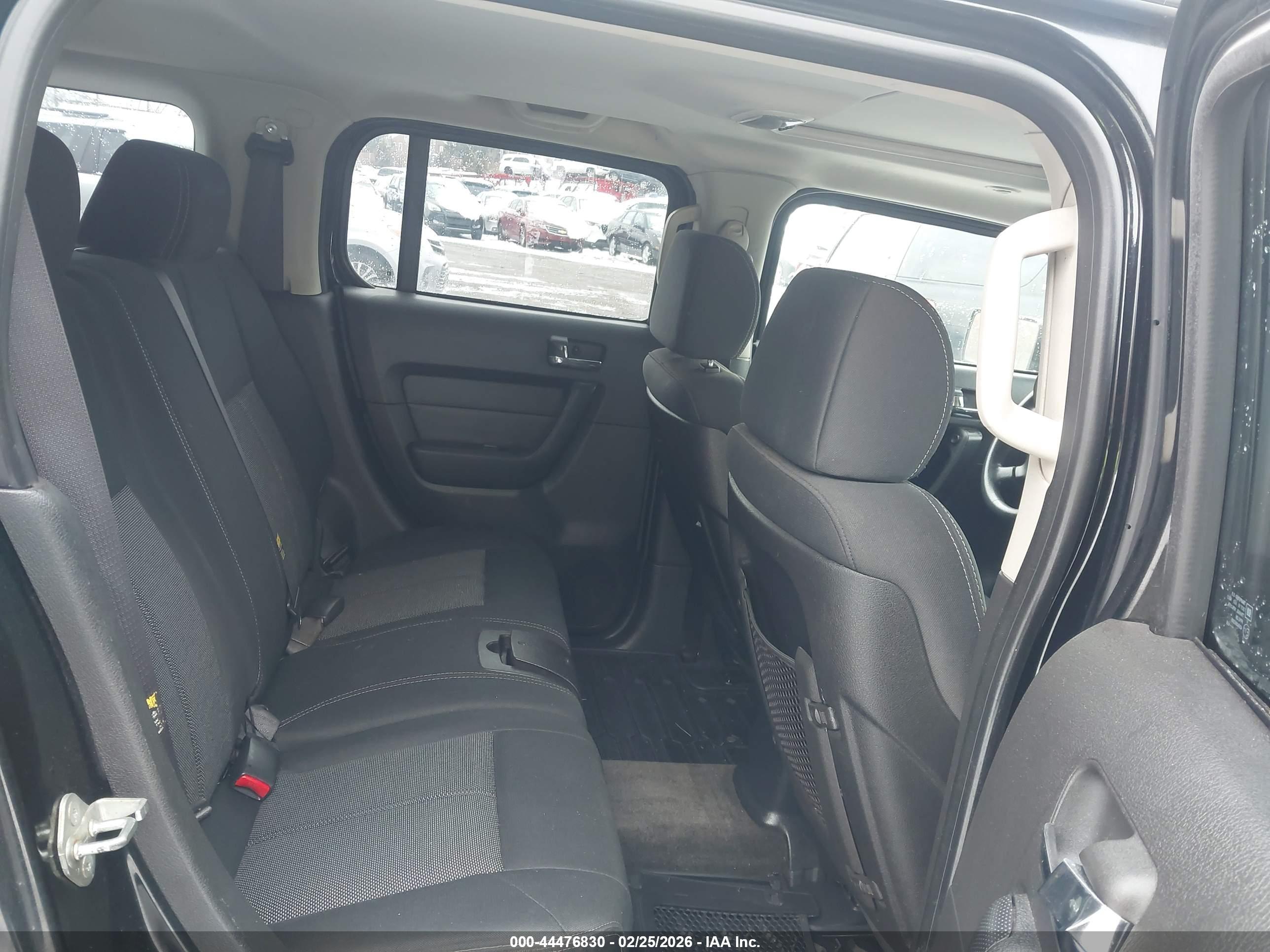HUMMER H3 image 8