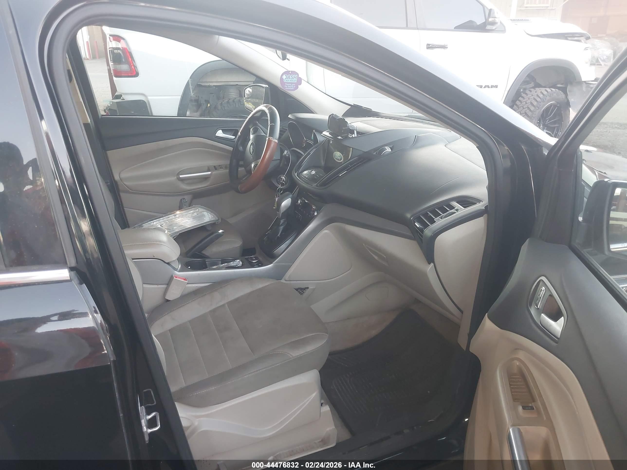 FORD ESCAPE image 5