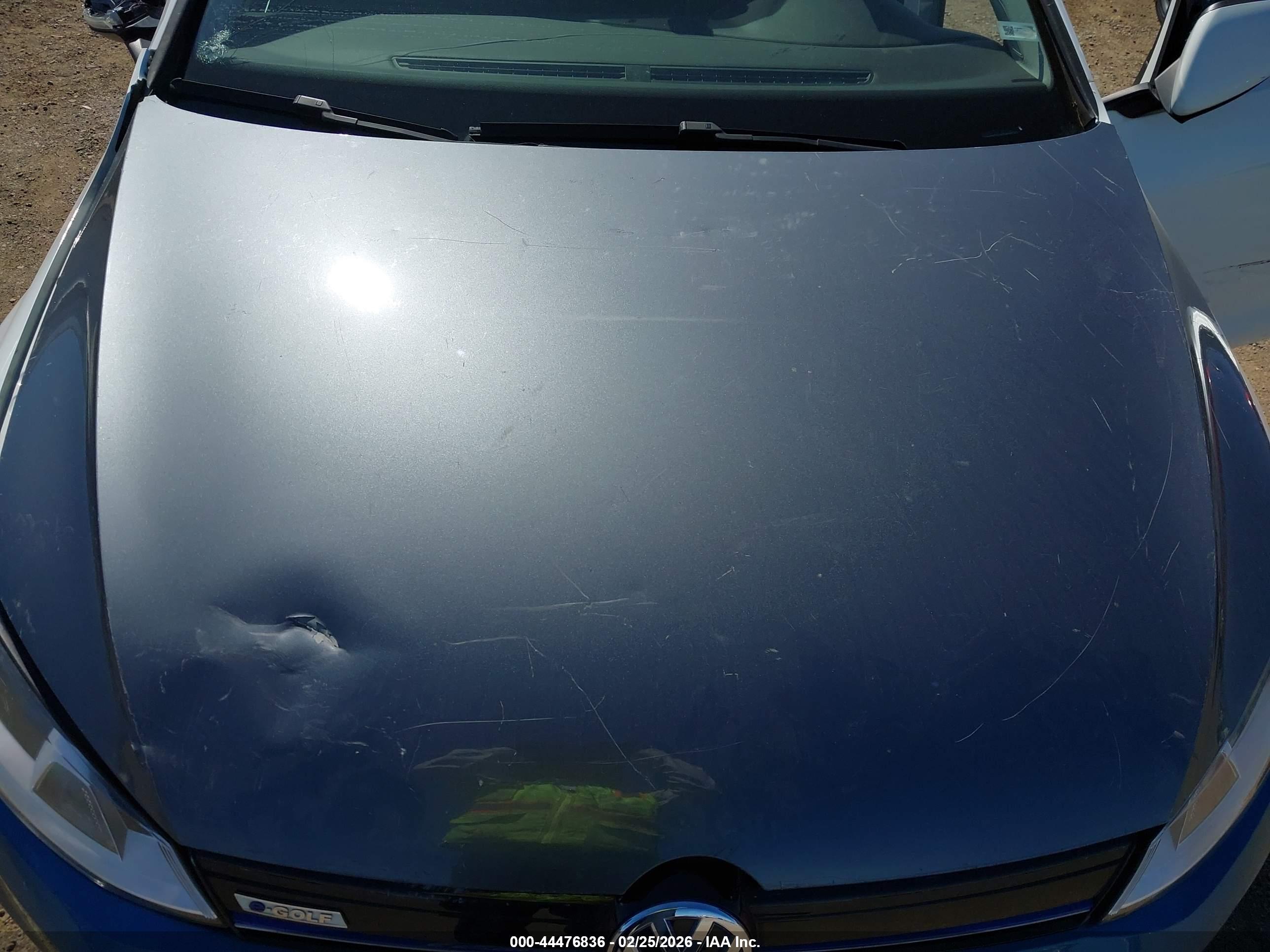 VOLKSWAGEN E-GOLF image 10