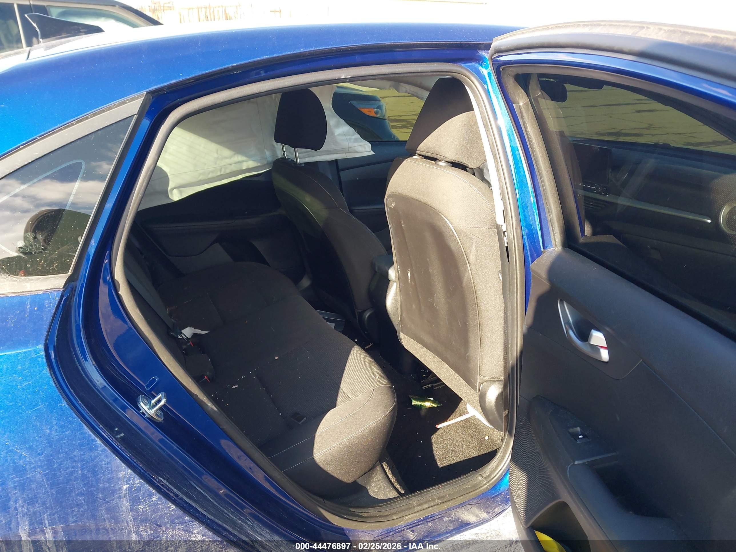 KIA FORTE image 8