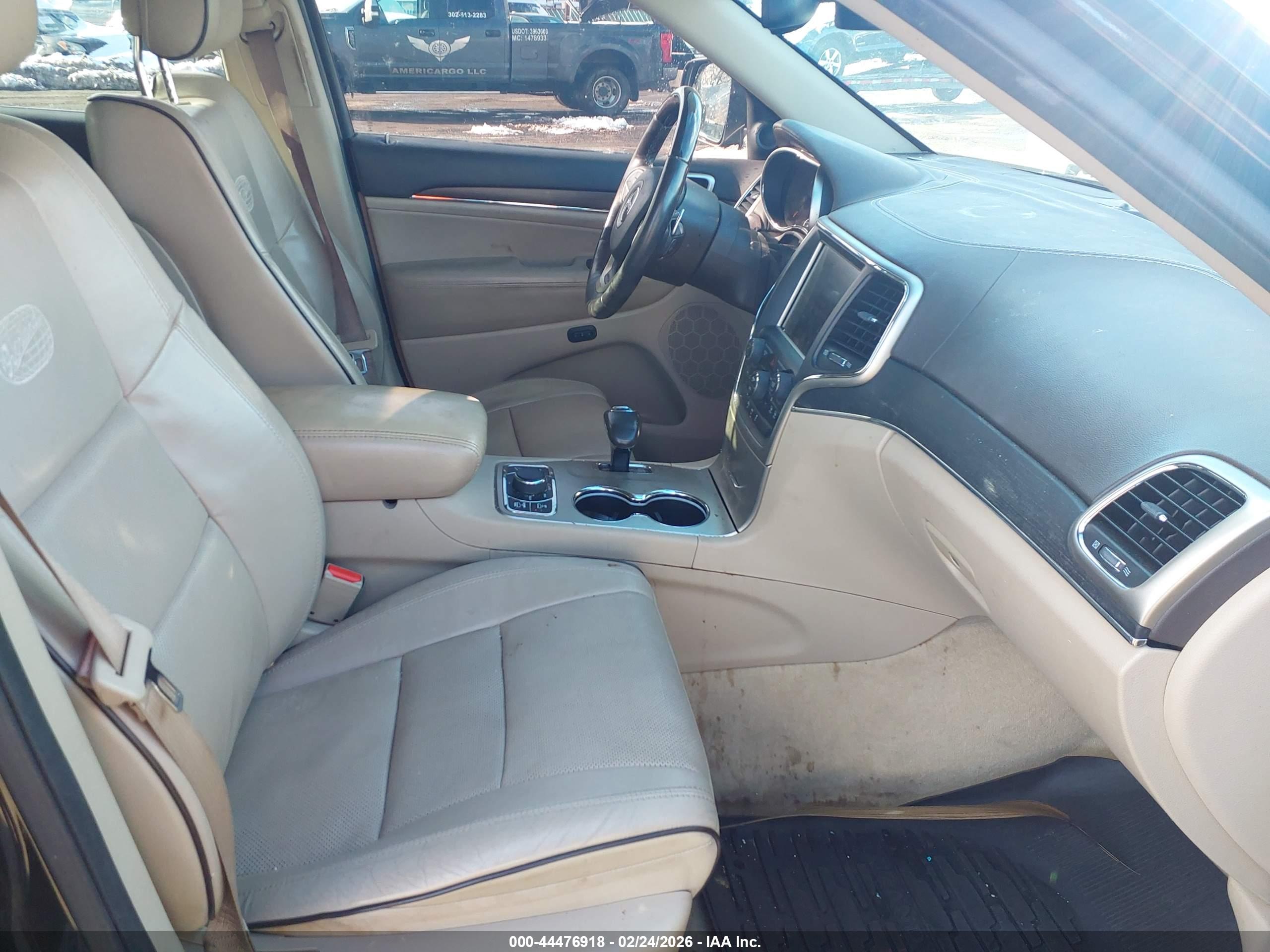 JEEP GRAND image 5