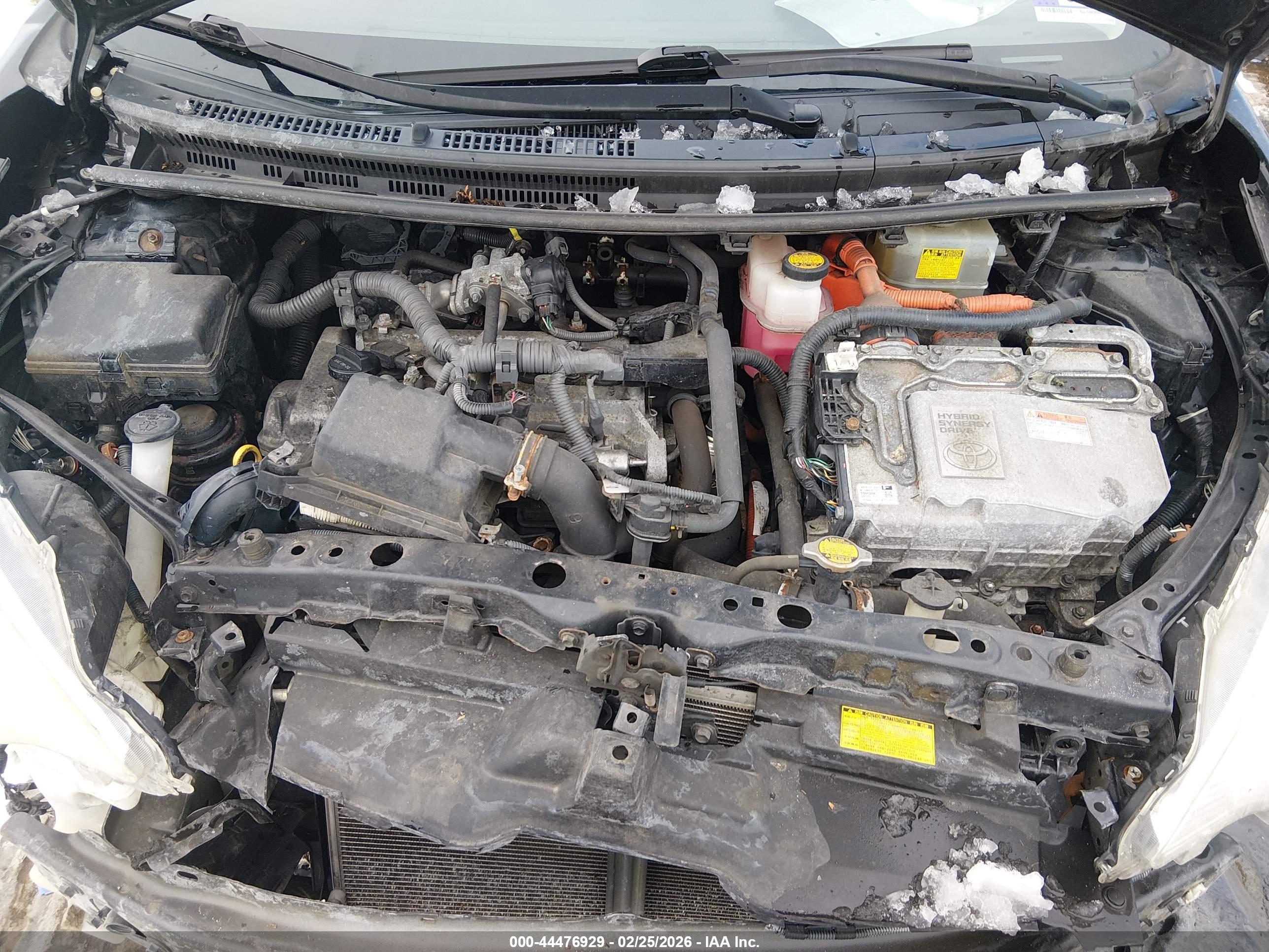 TOYOTA PRIUS image 10