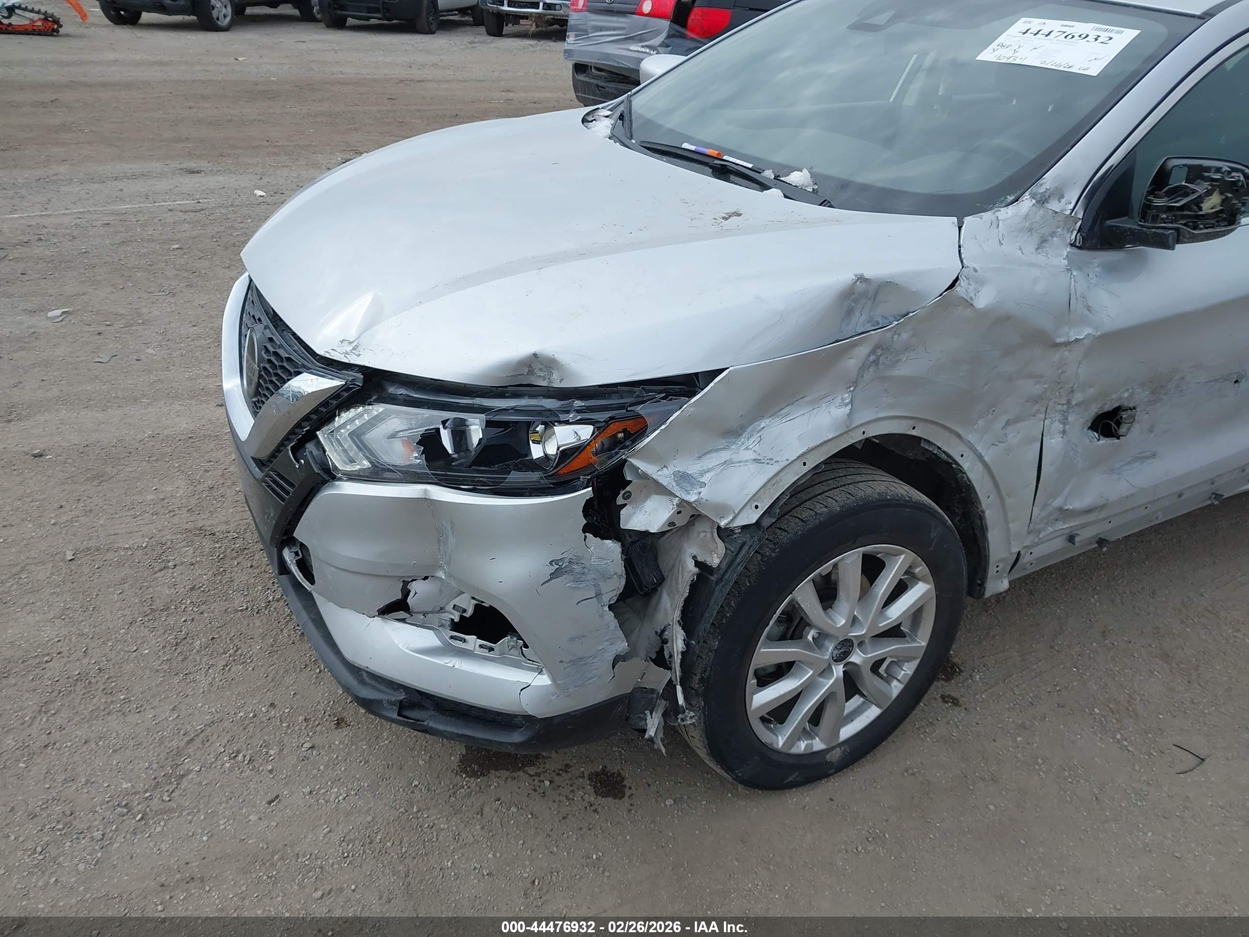 NISSAN ROGUE image 6
