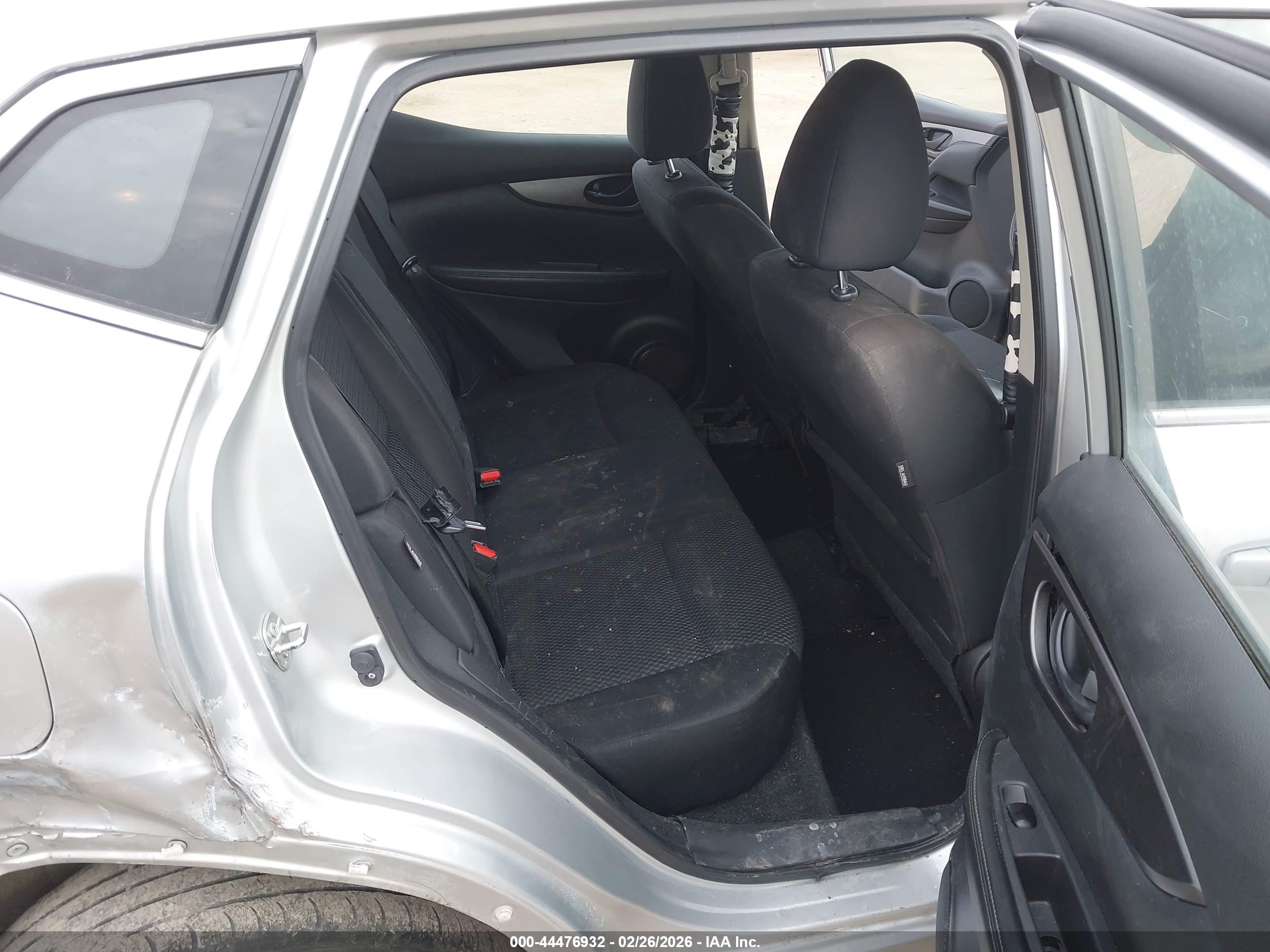 NISSAN ROGUE image 8