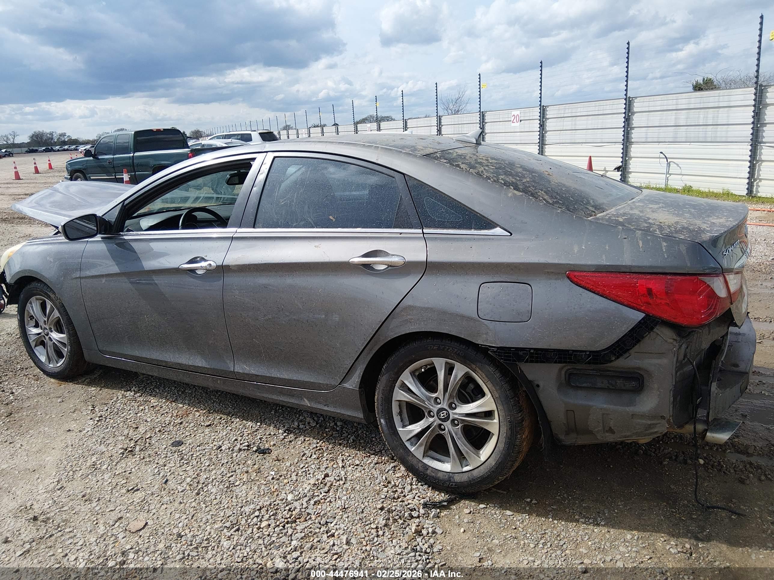 HYUNDAI SONATA image 3