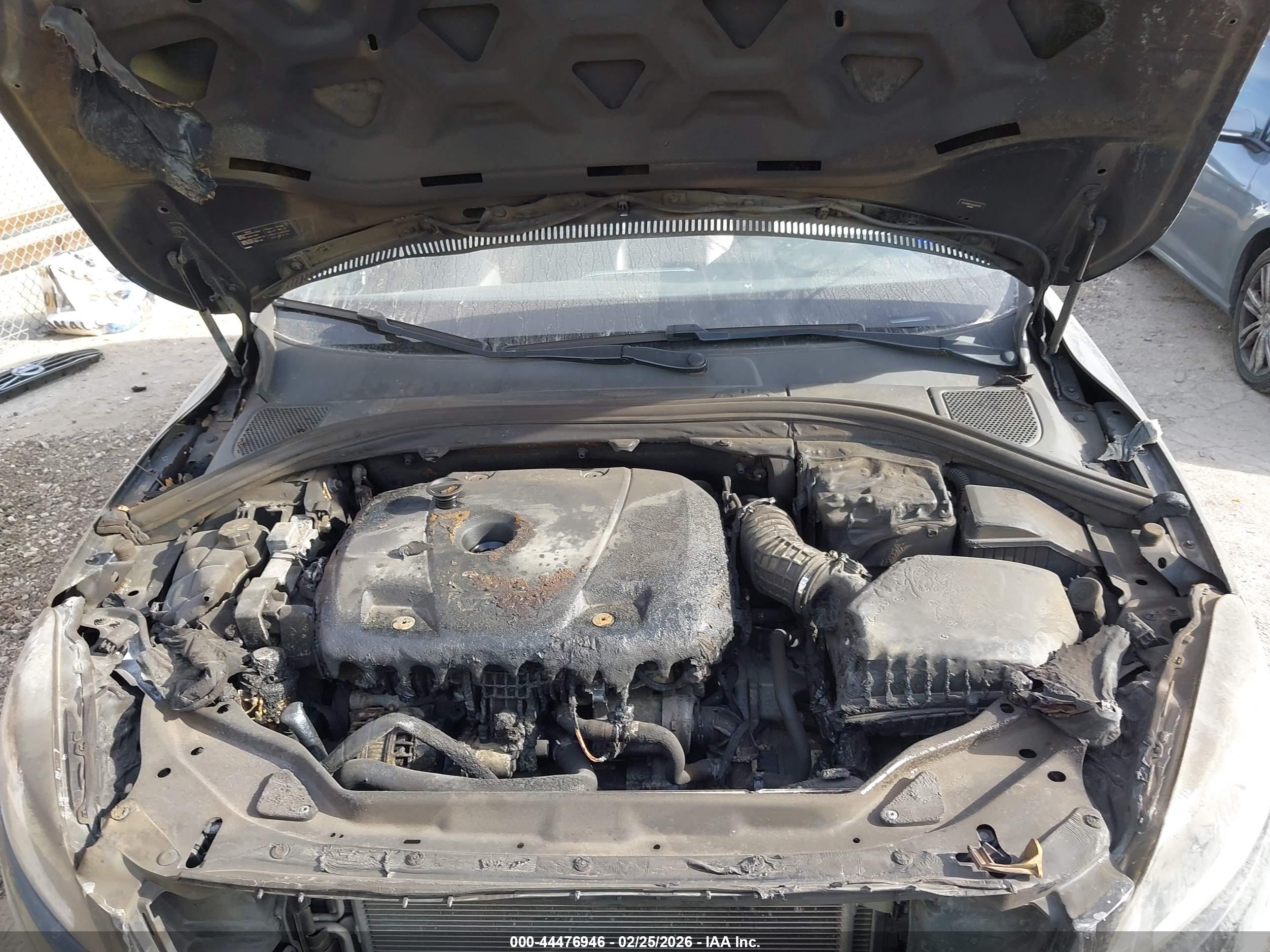 VOLVO XC60 image 10