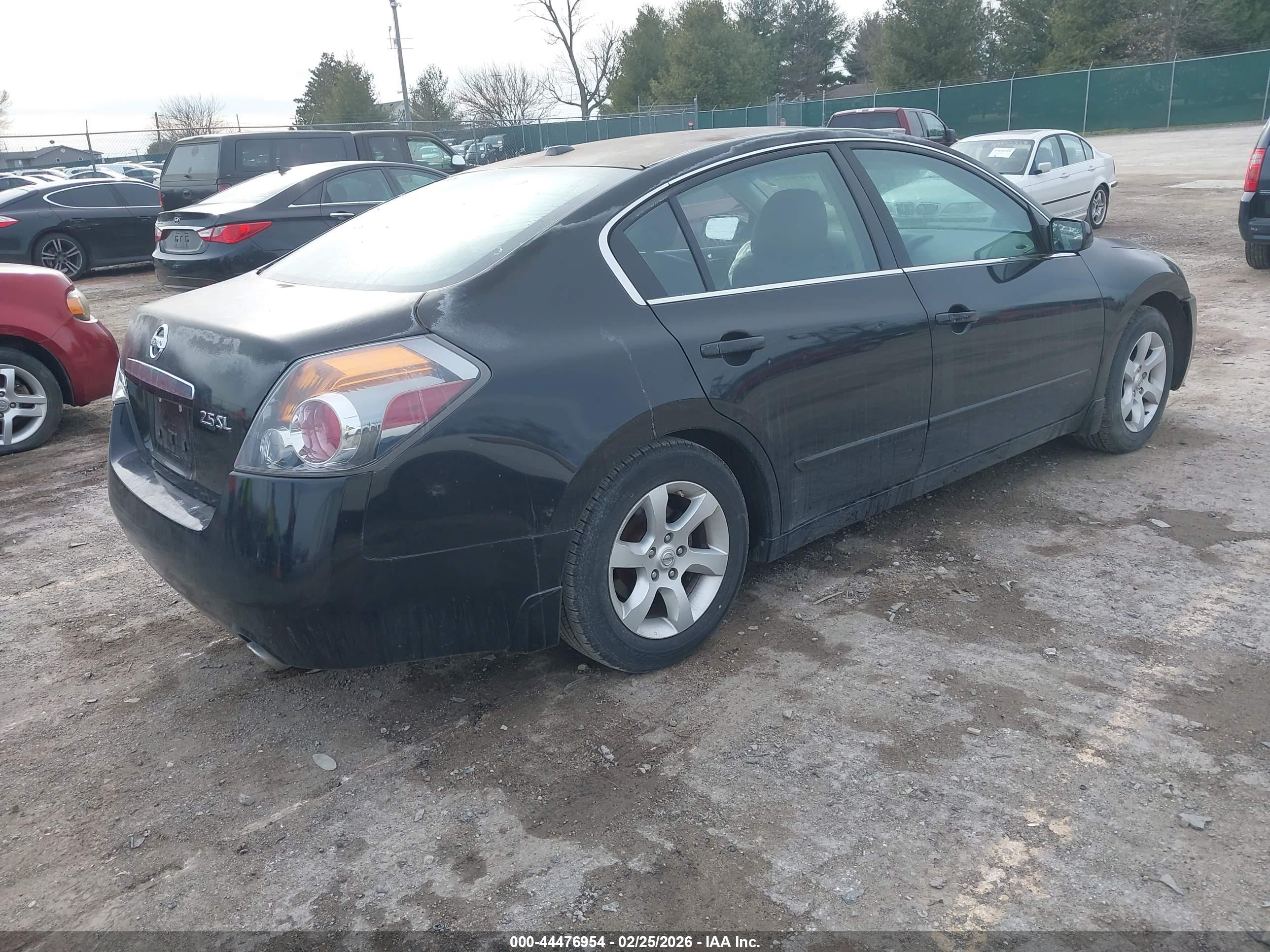 NISSAN ALTIMA image 4