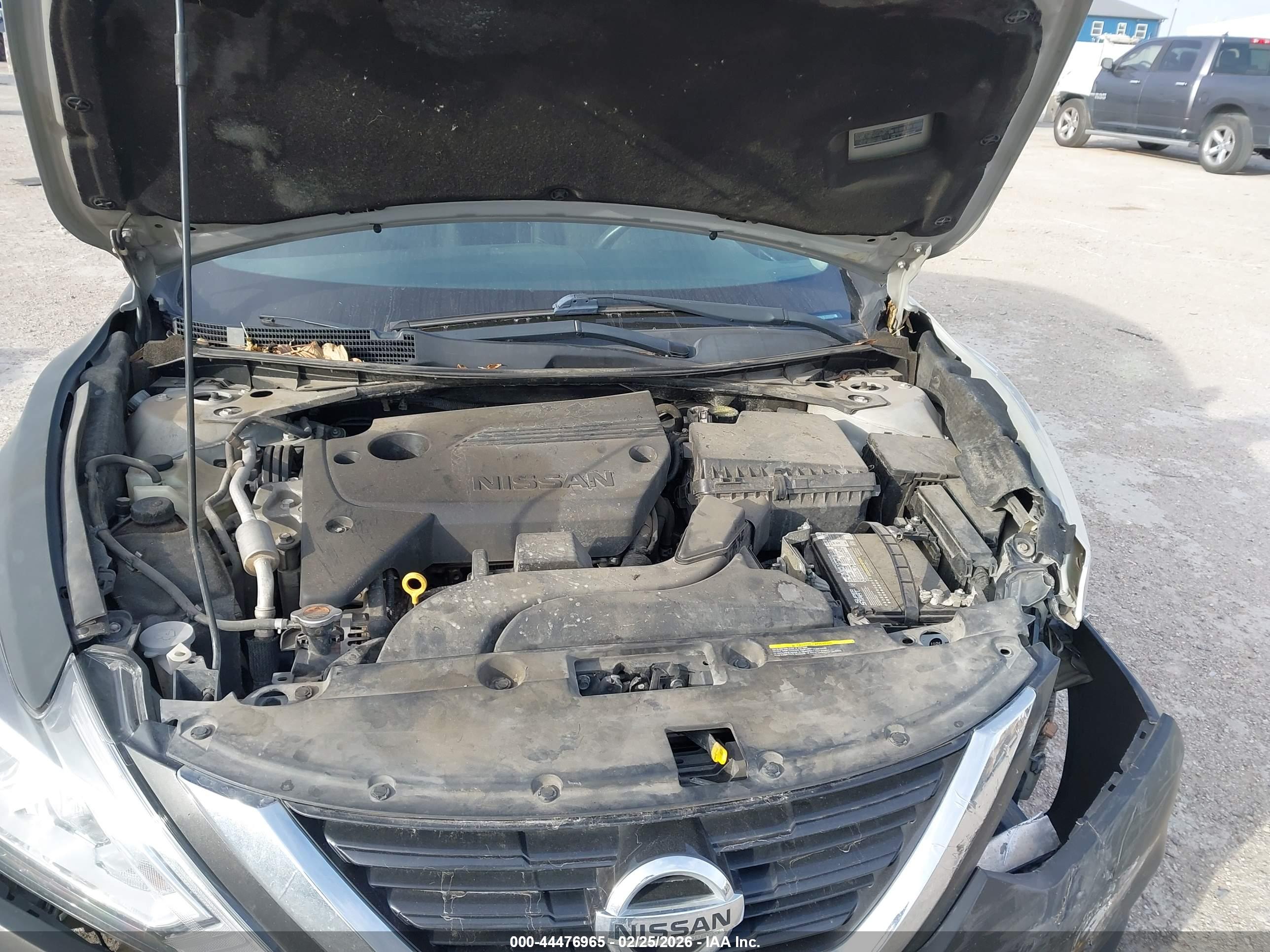 NISSAN ALTIMA image 10