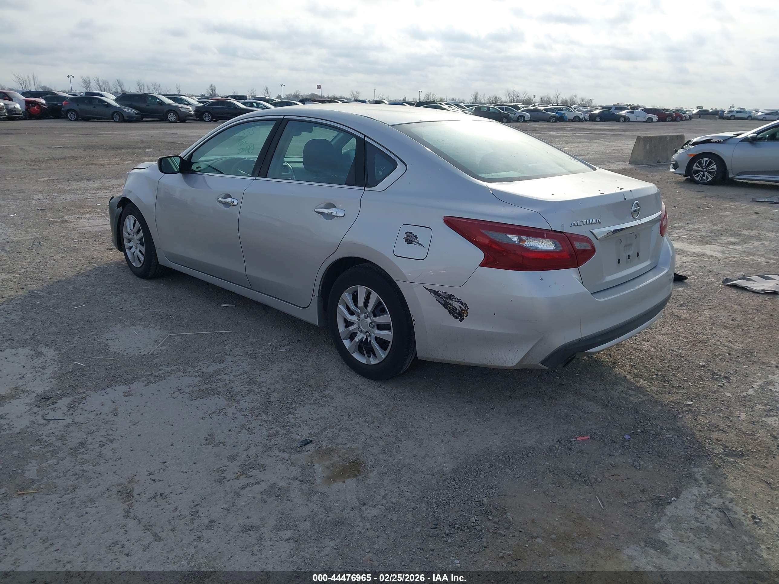 NISSAN ALTIMA image 3