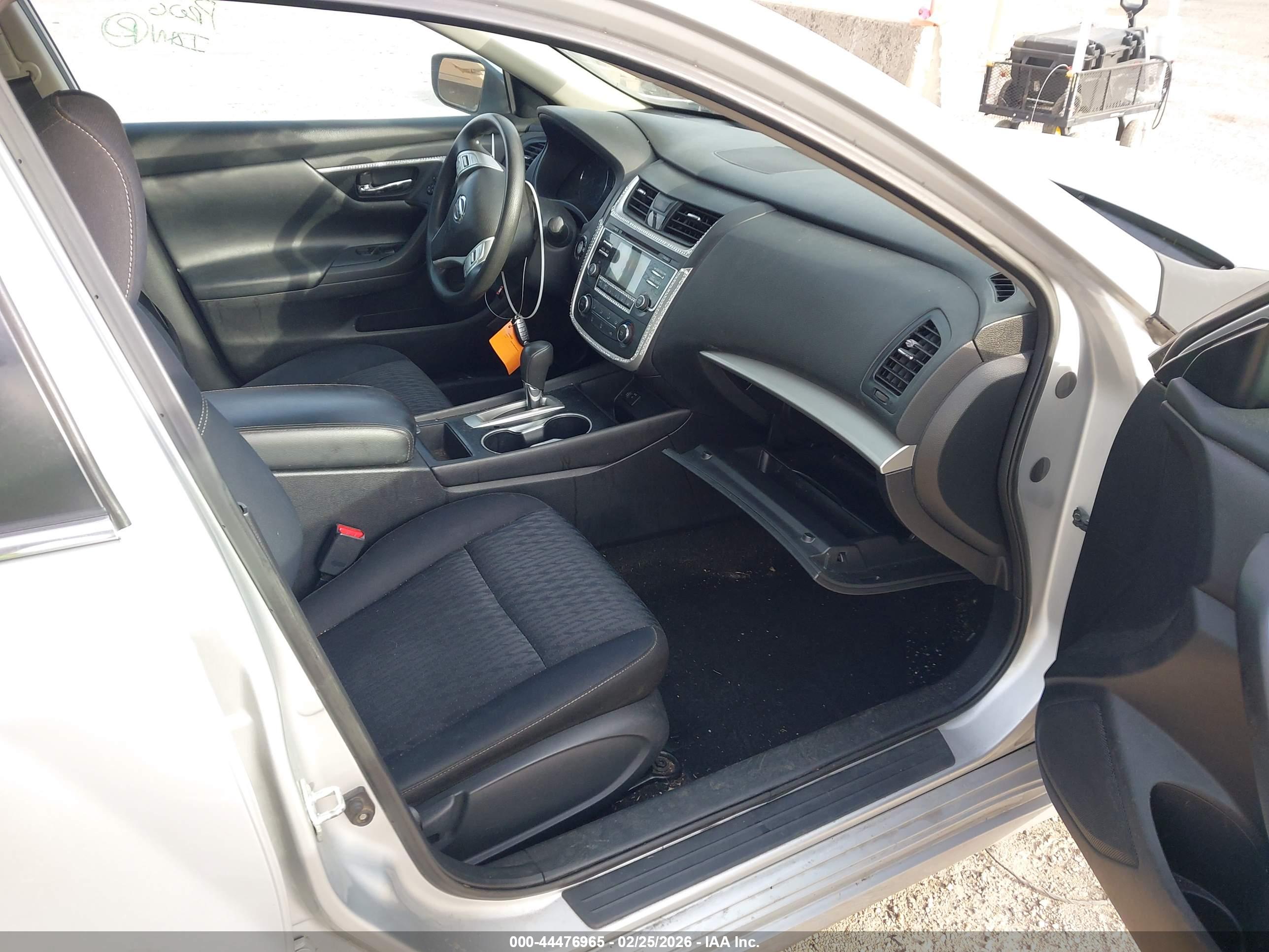 NISSAN ALTIMA image 5