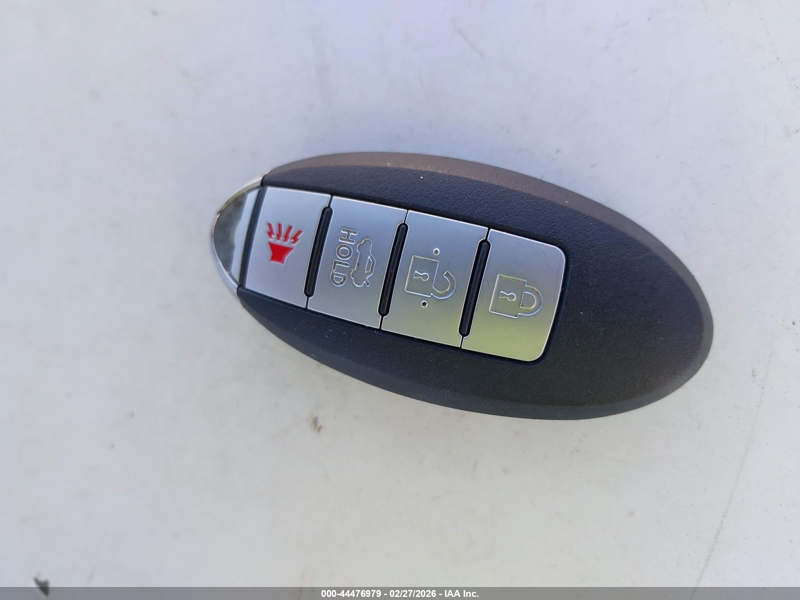 NISSAN ROGUE image 11