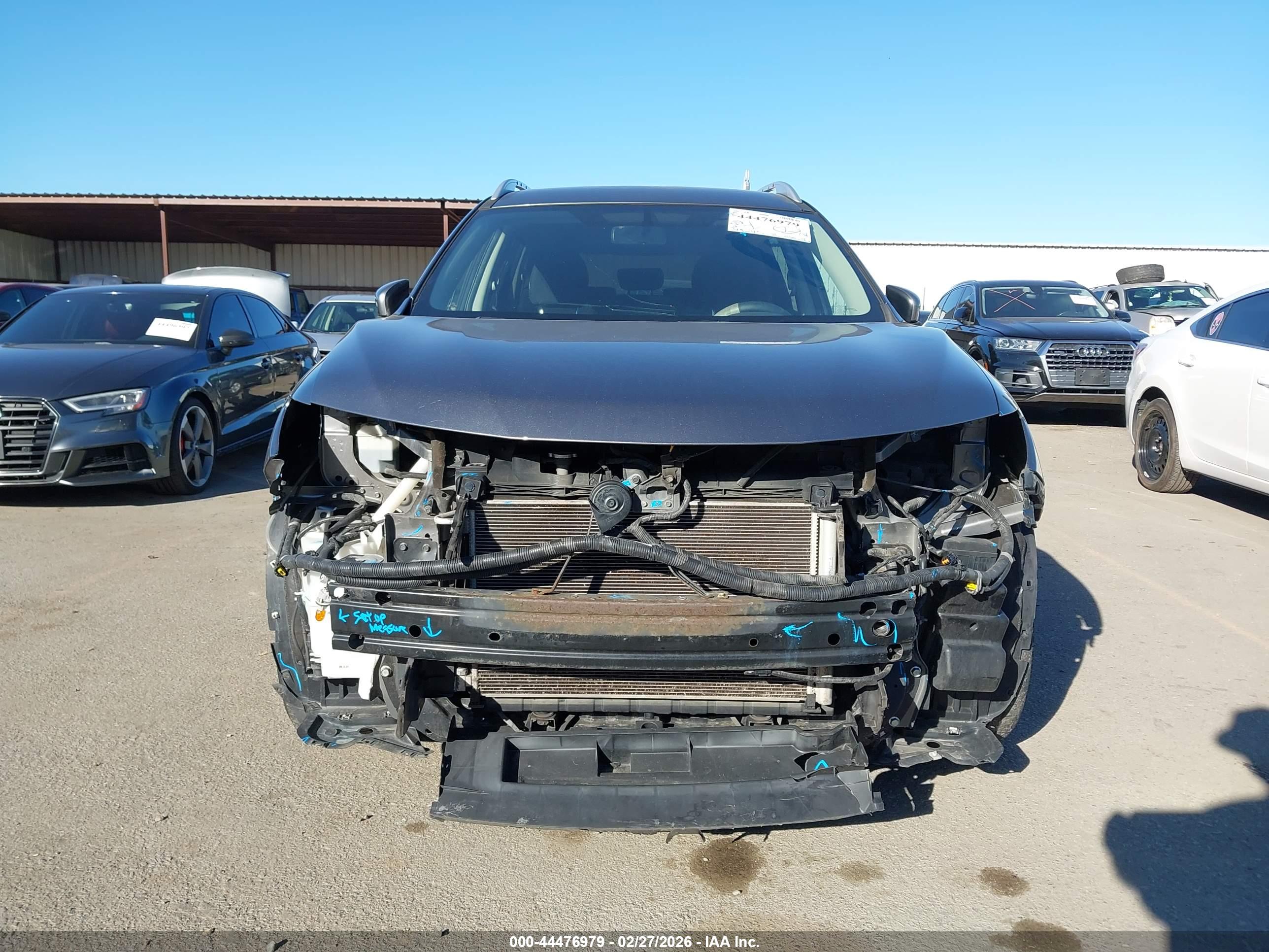 NISSAN ROGUE image 6