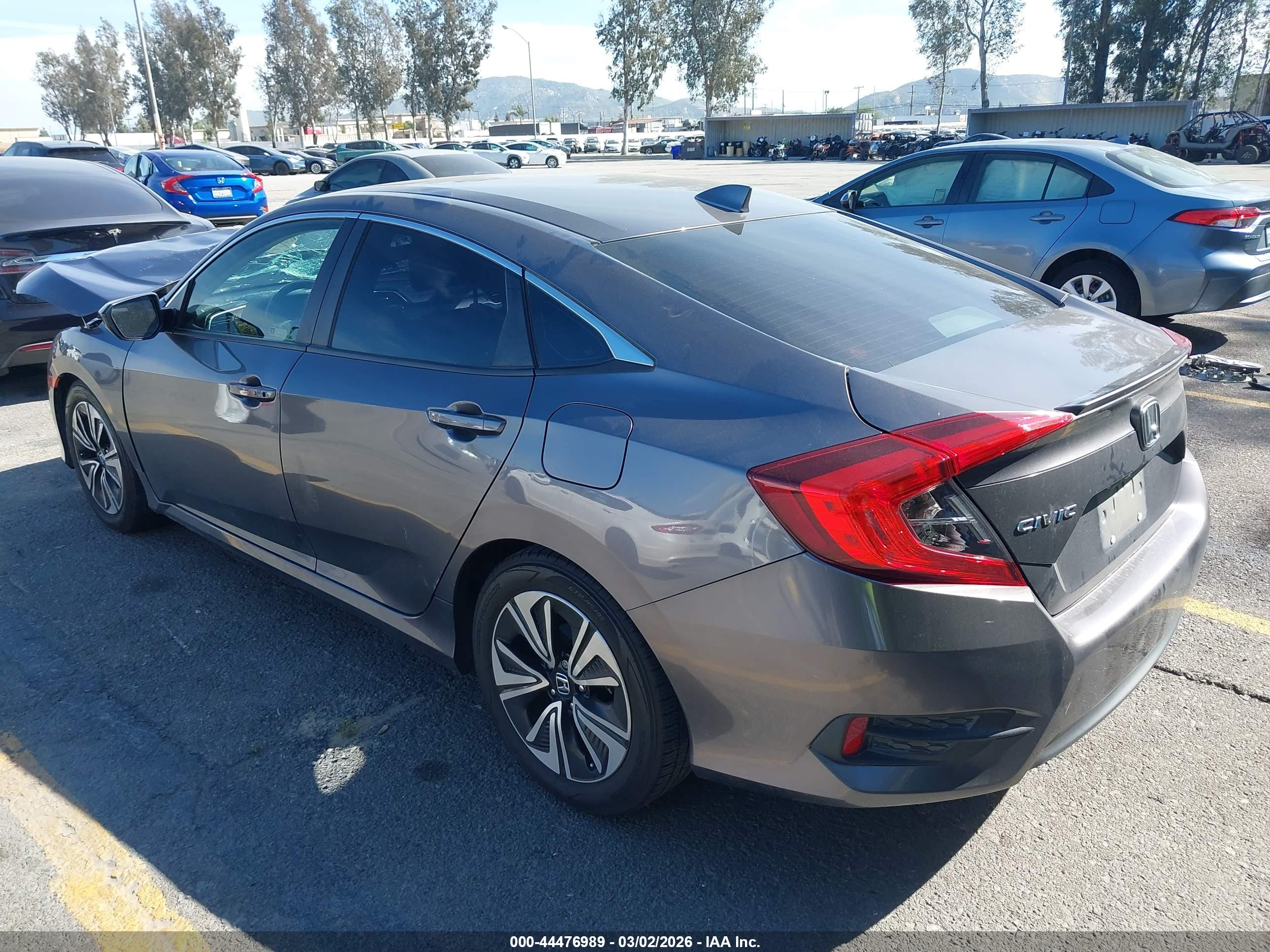 HONDA CIVIC image 3