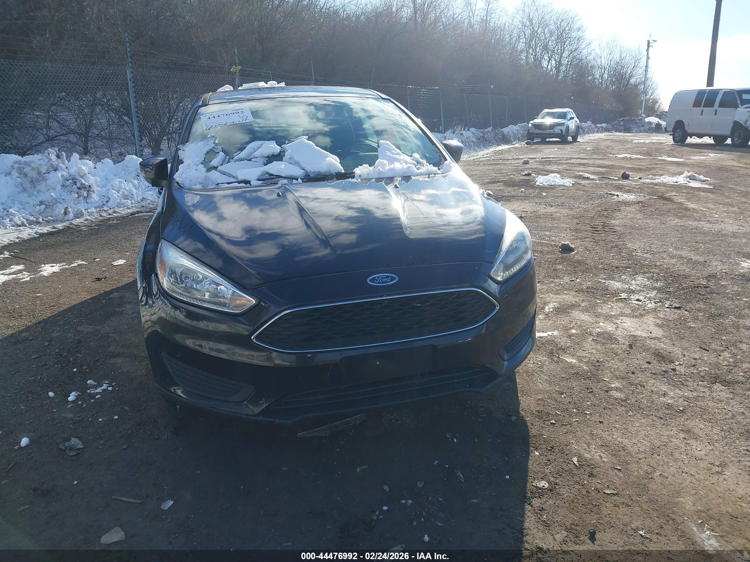 FORD FOCUS image 6