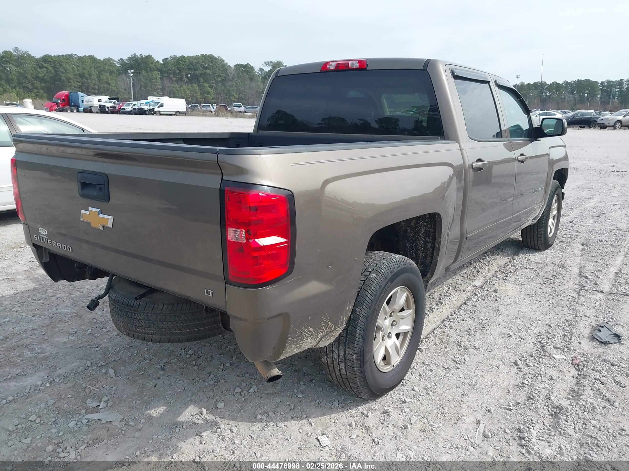 CHEVROLET SILVERADO image 4