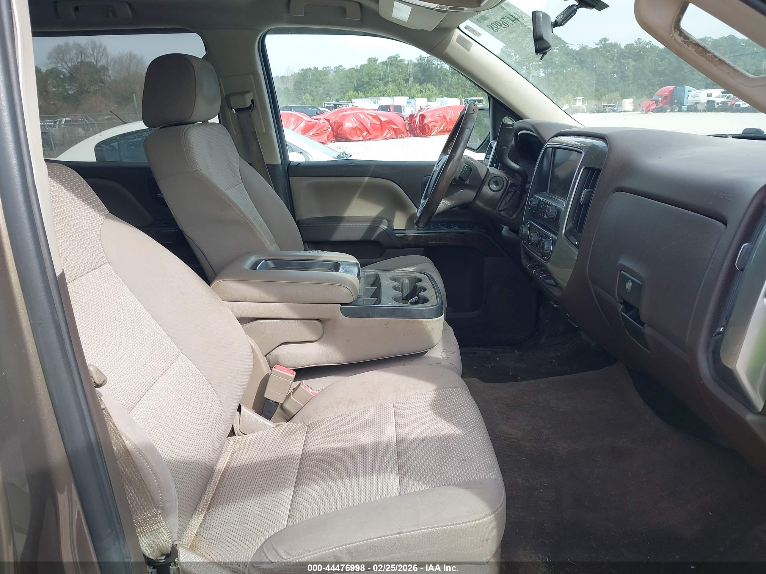 CHEVROLET SILVERADO image 5