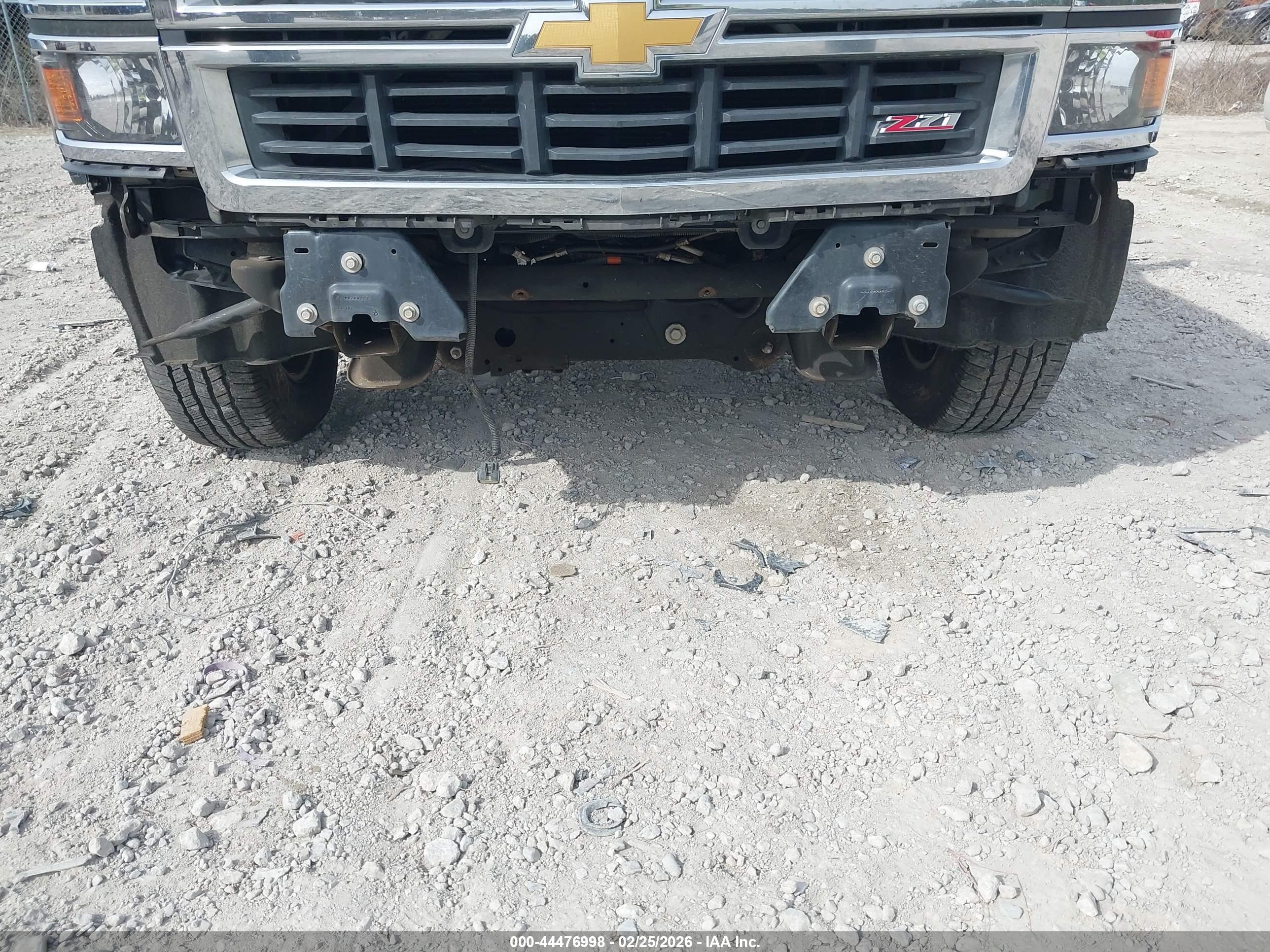 CHEVROLET SILVERADO image 6