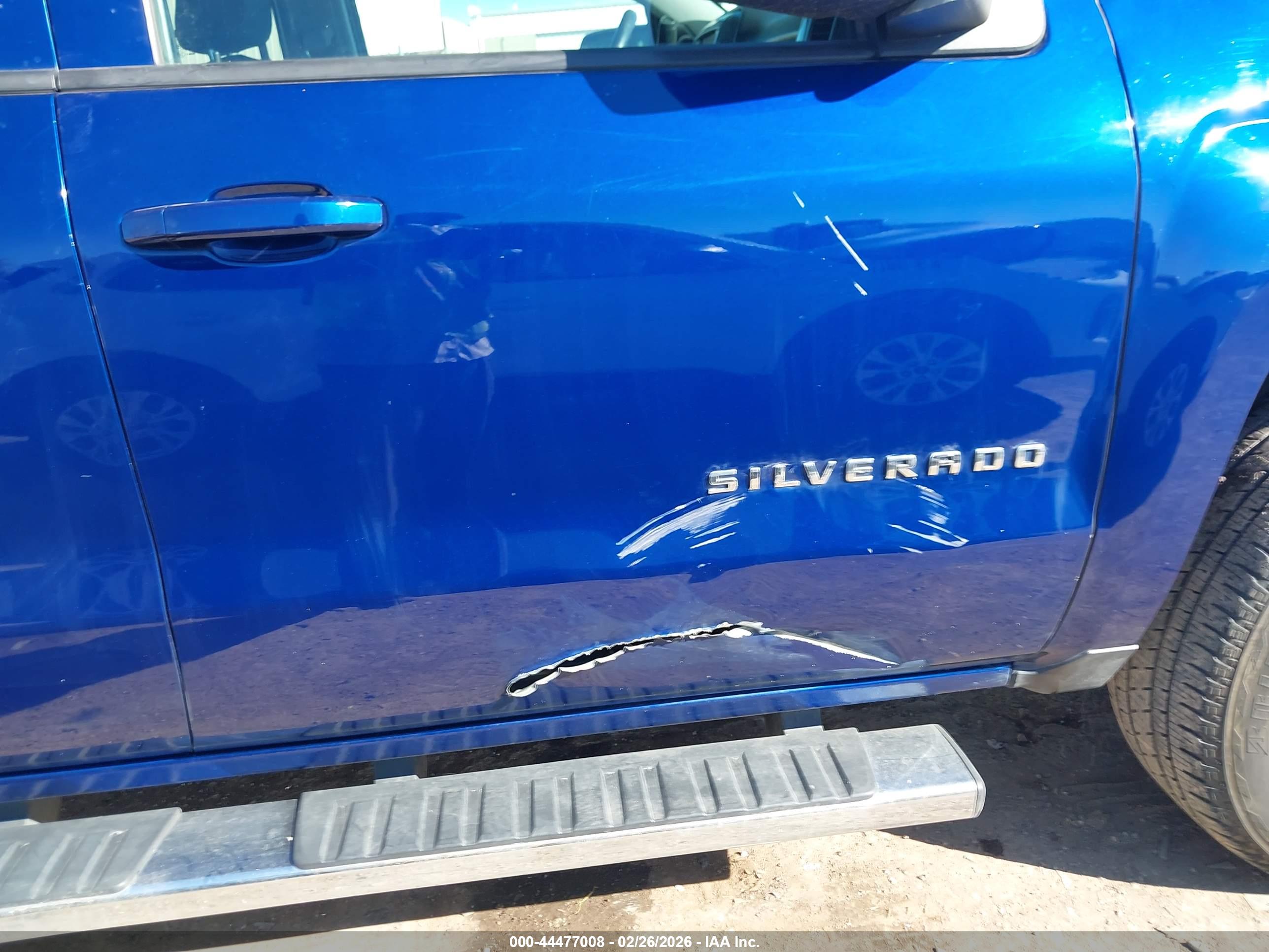 CHEVROLET SILVERADO image 6