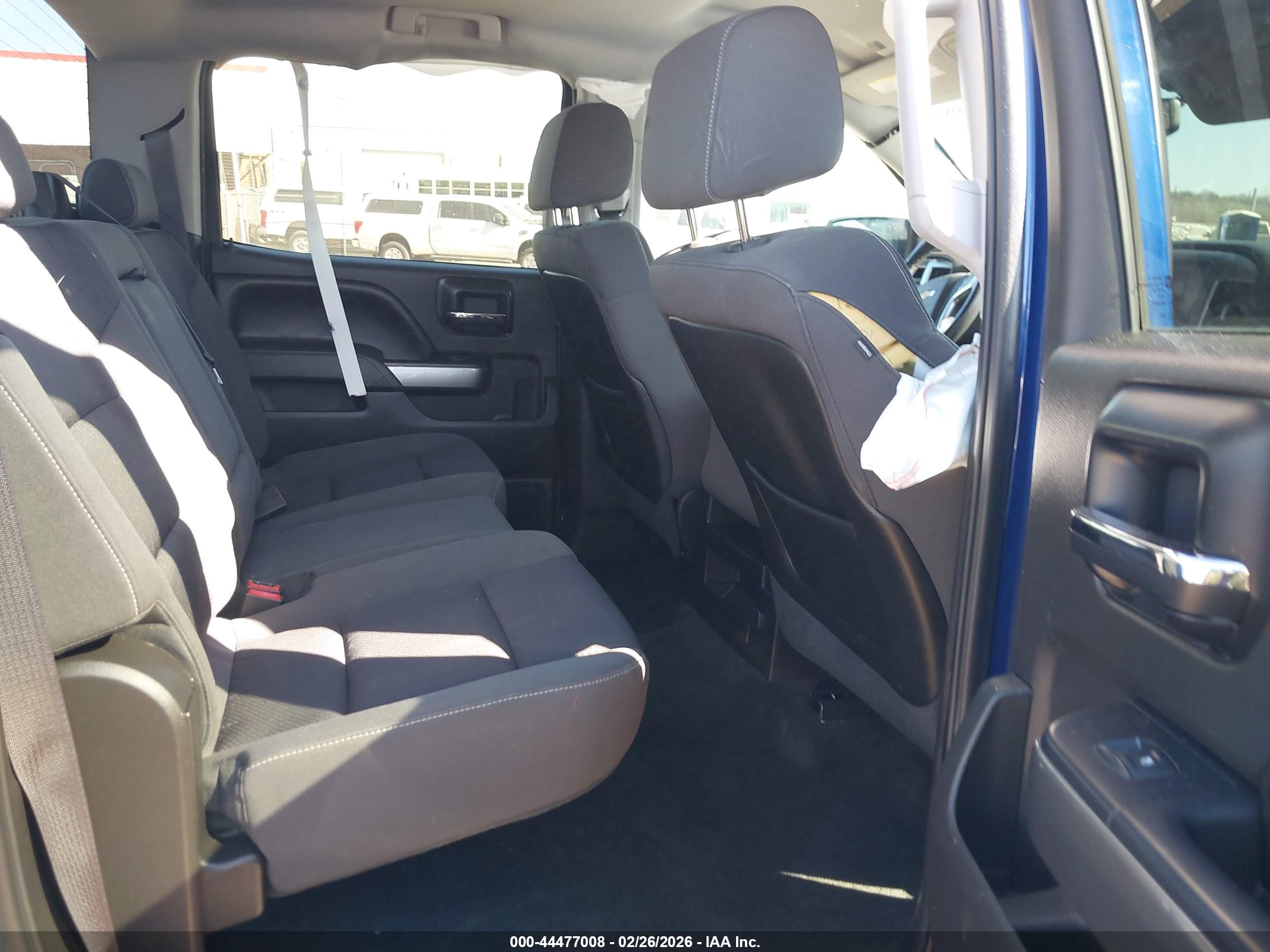 CHEVROLET SILVERADO image 8