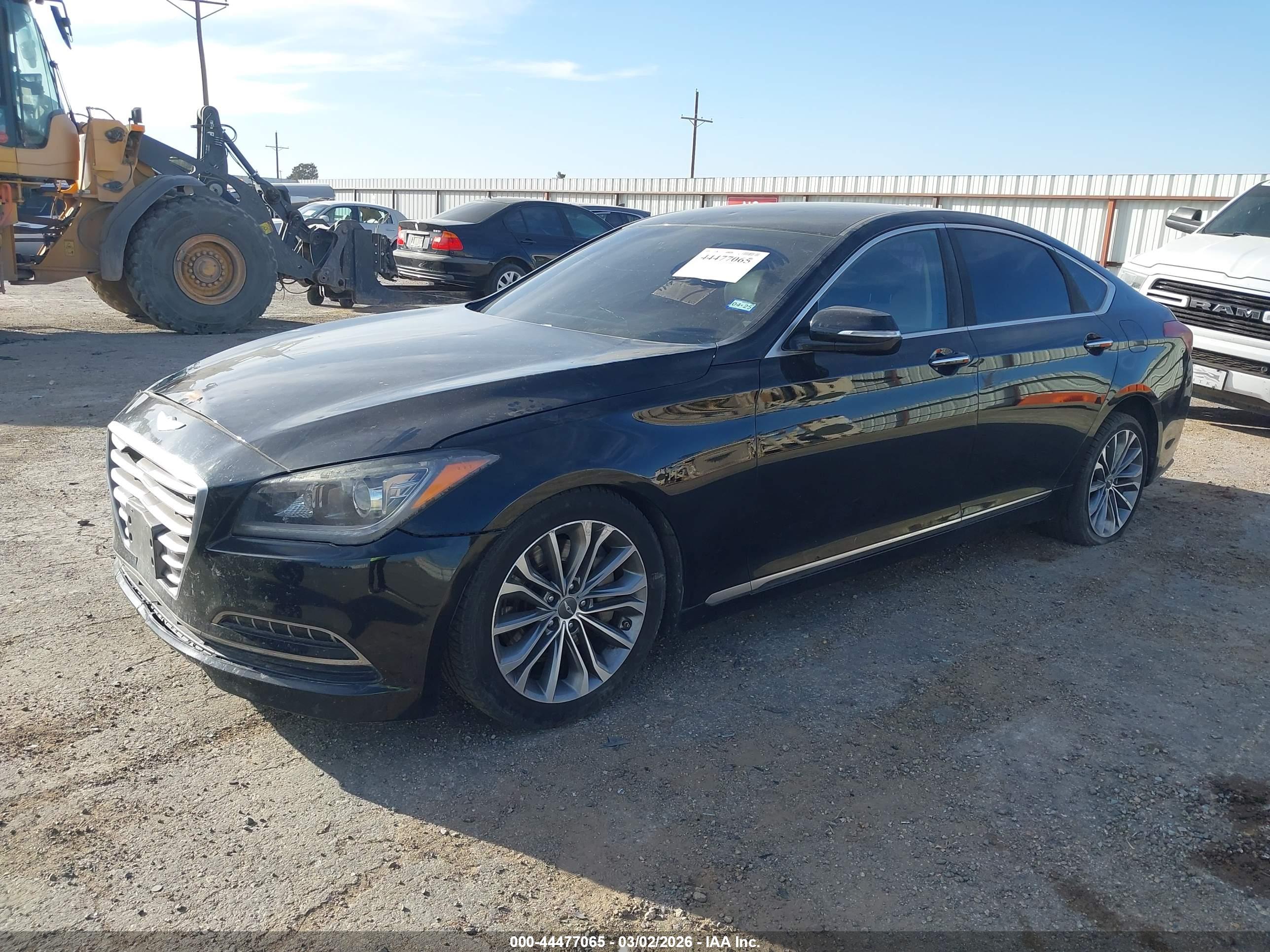 HYUNDAI GENESIS image 2
