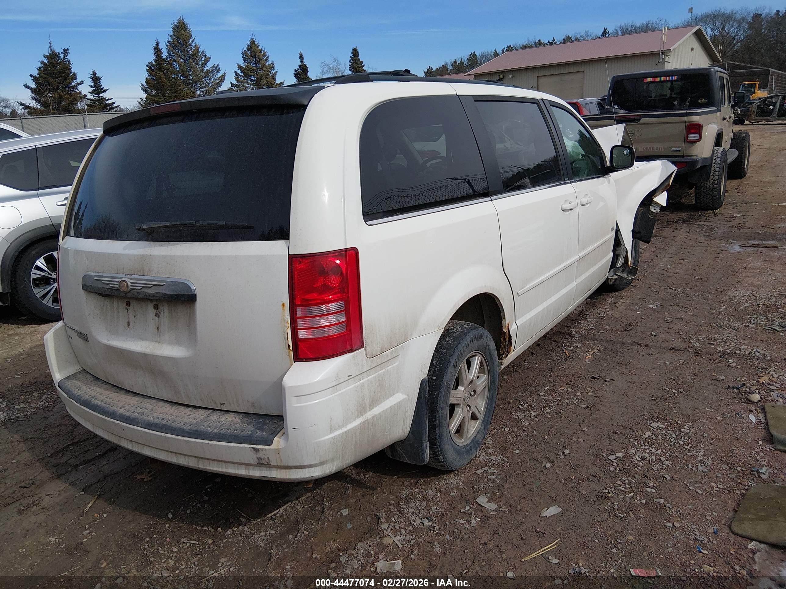 CHRYSLER TOWN image 4